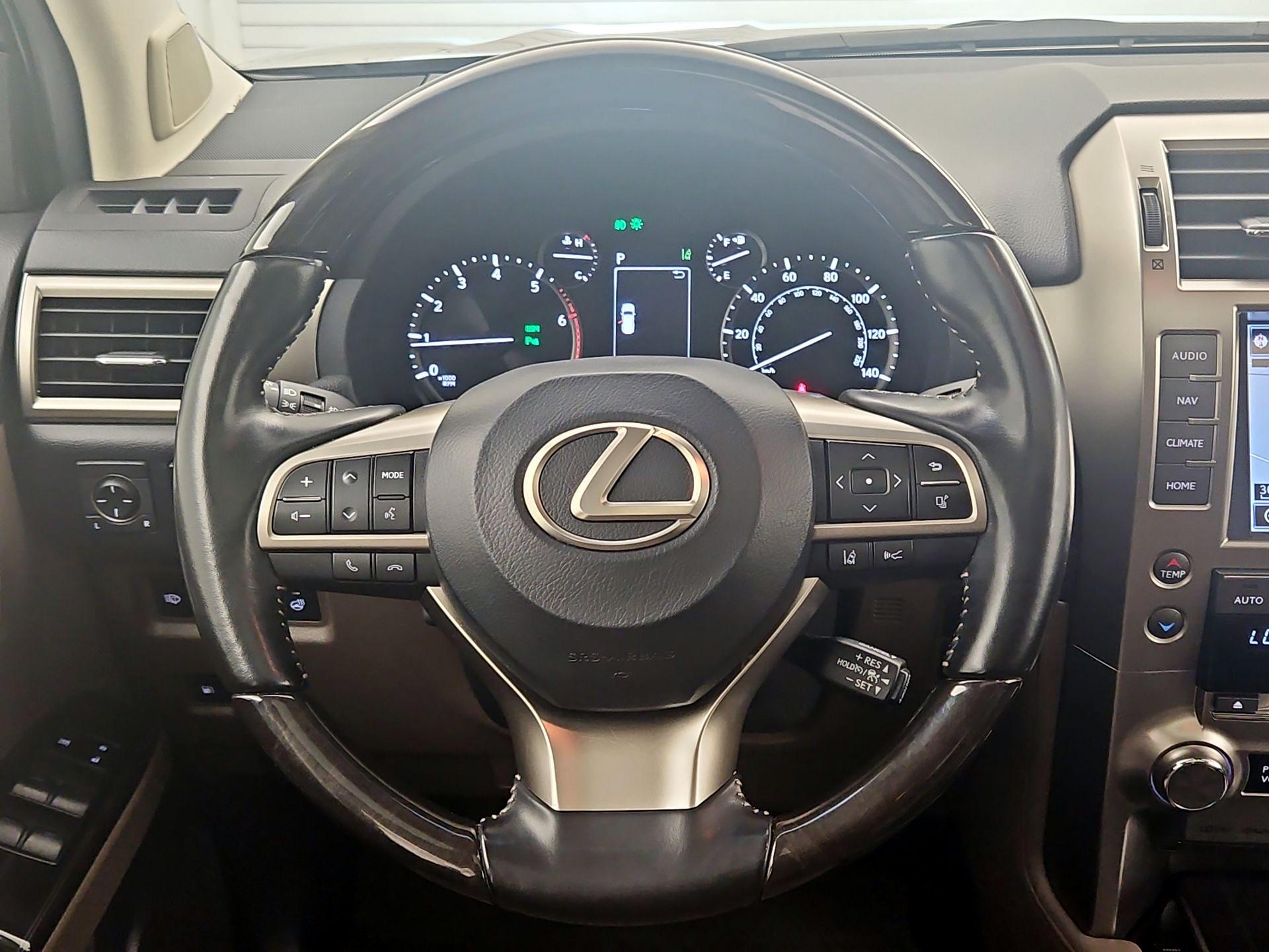Thumbnail: 2021 Lexus GX - 10