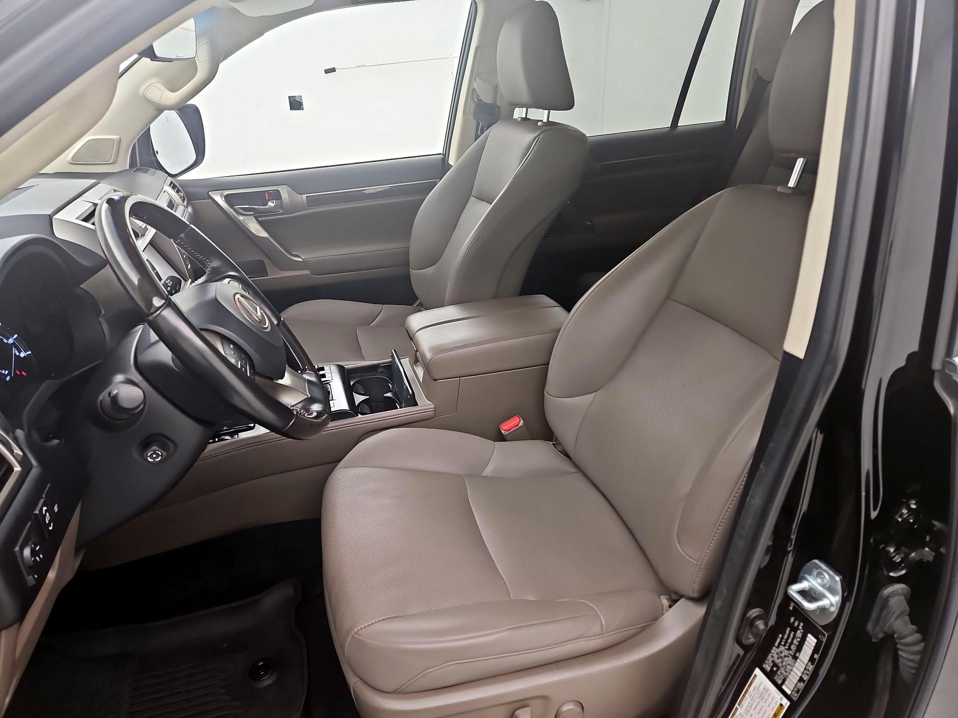 Thumbnail: 2021 Lexus GX - 11