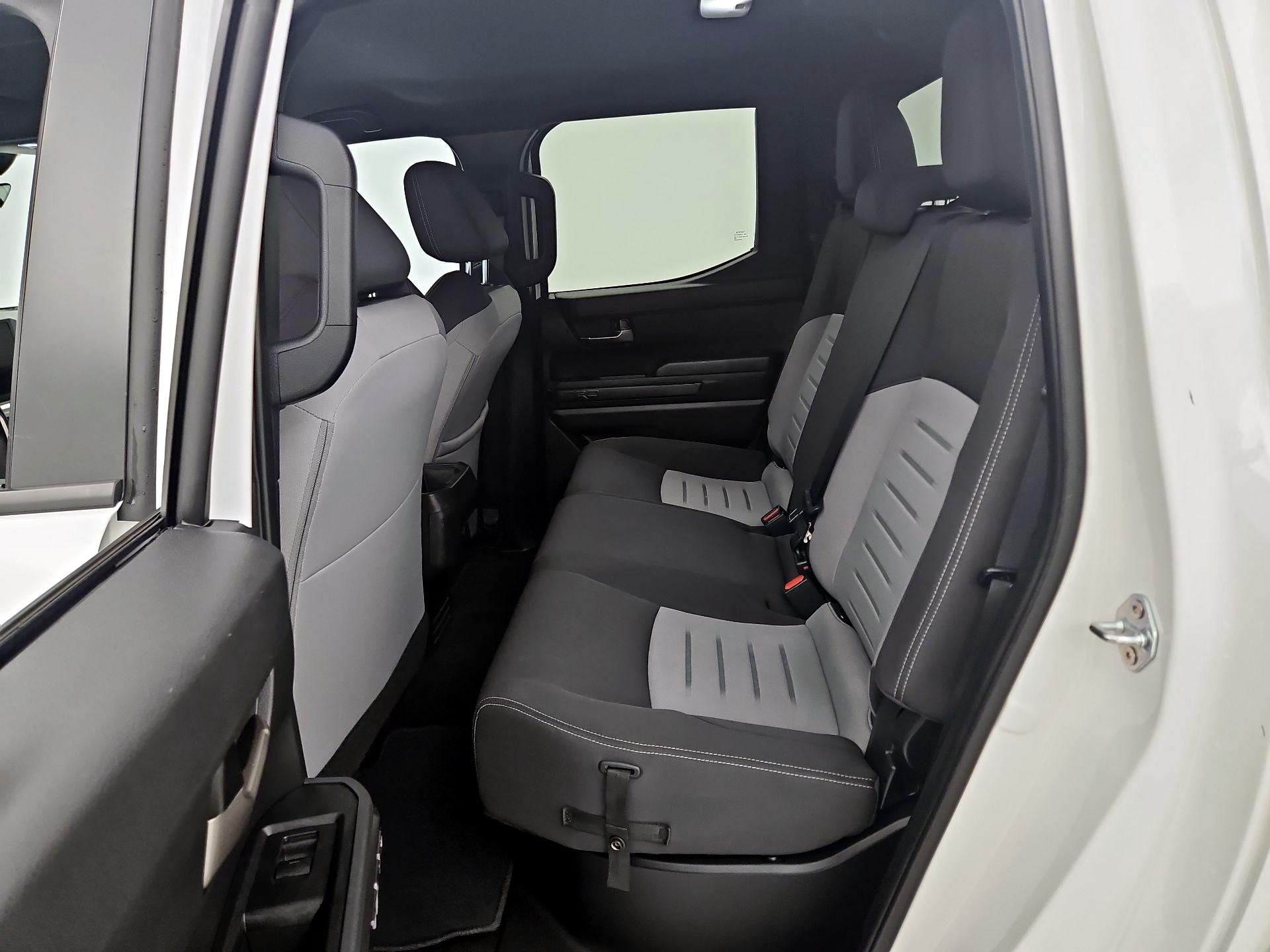 Thumbnail: 2024 Toyota Tacoma - 19