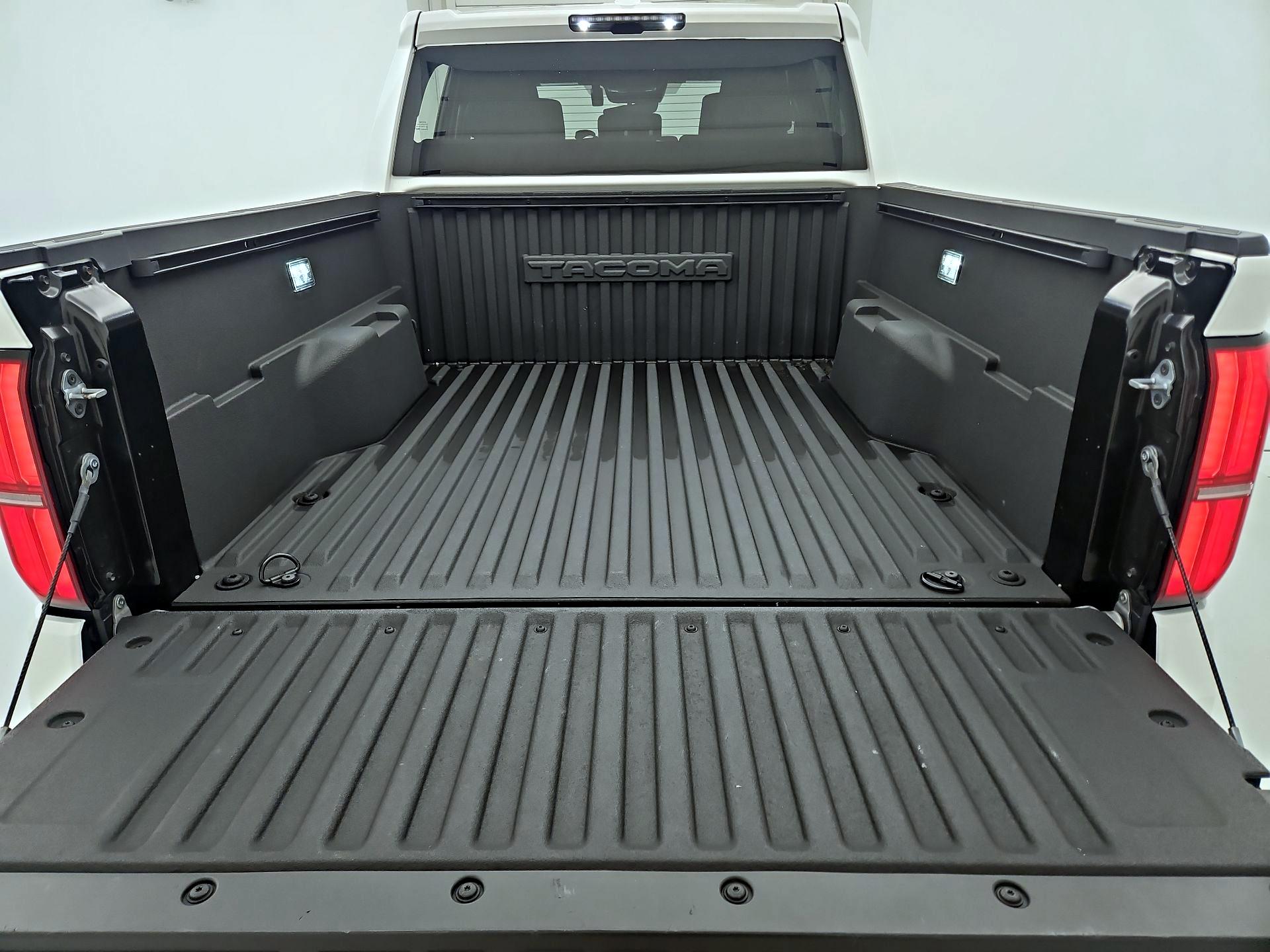 Thumbnail: 2024 Toyota Tacoma - 20