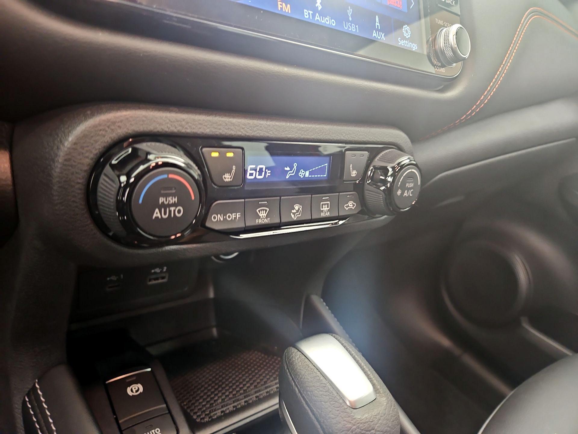 Thumbnail: 2023 Nissan Kicks - 16