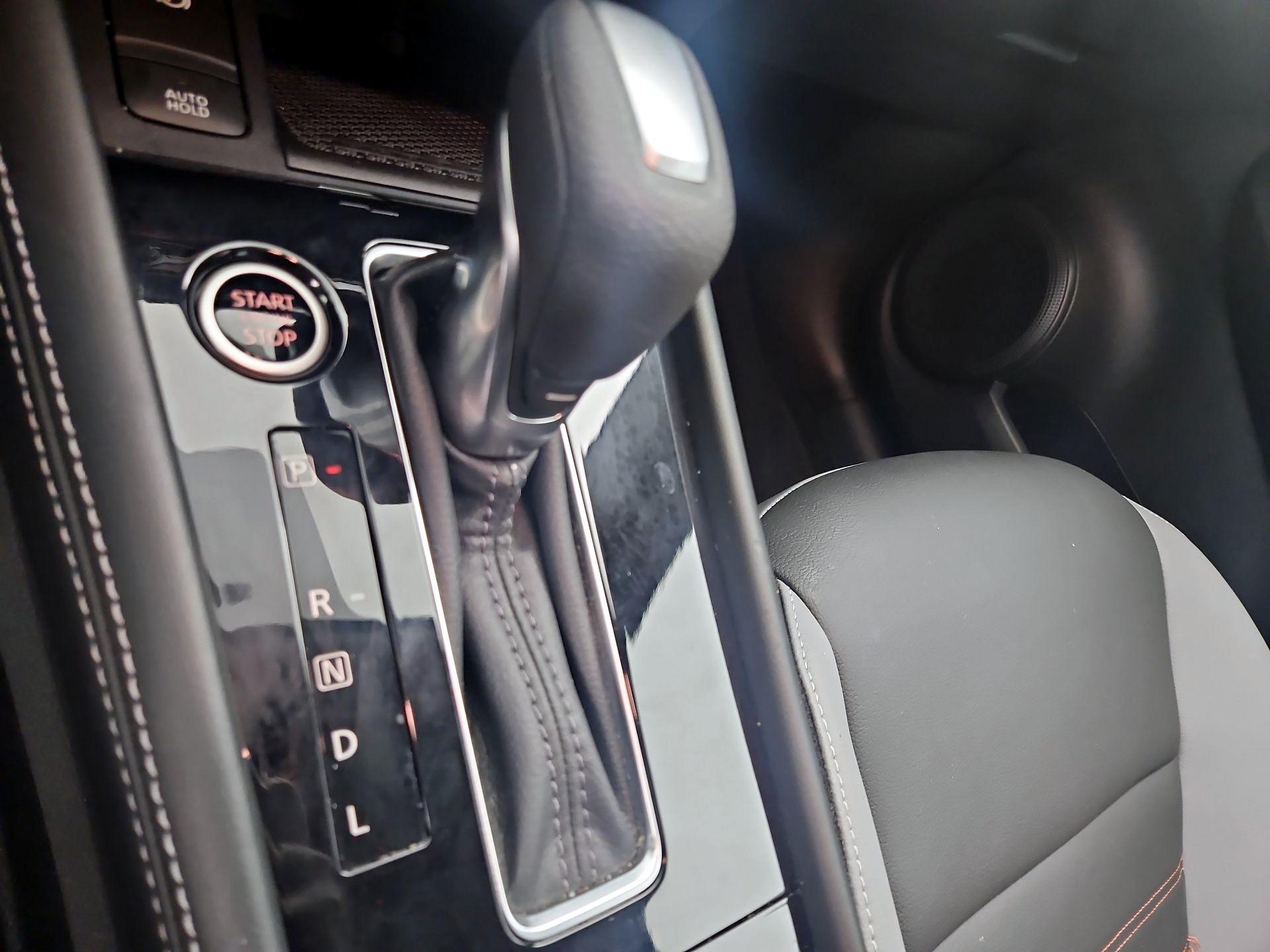 Thumbnail: 2023 Nissan Kicks - 17