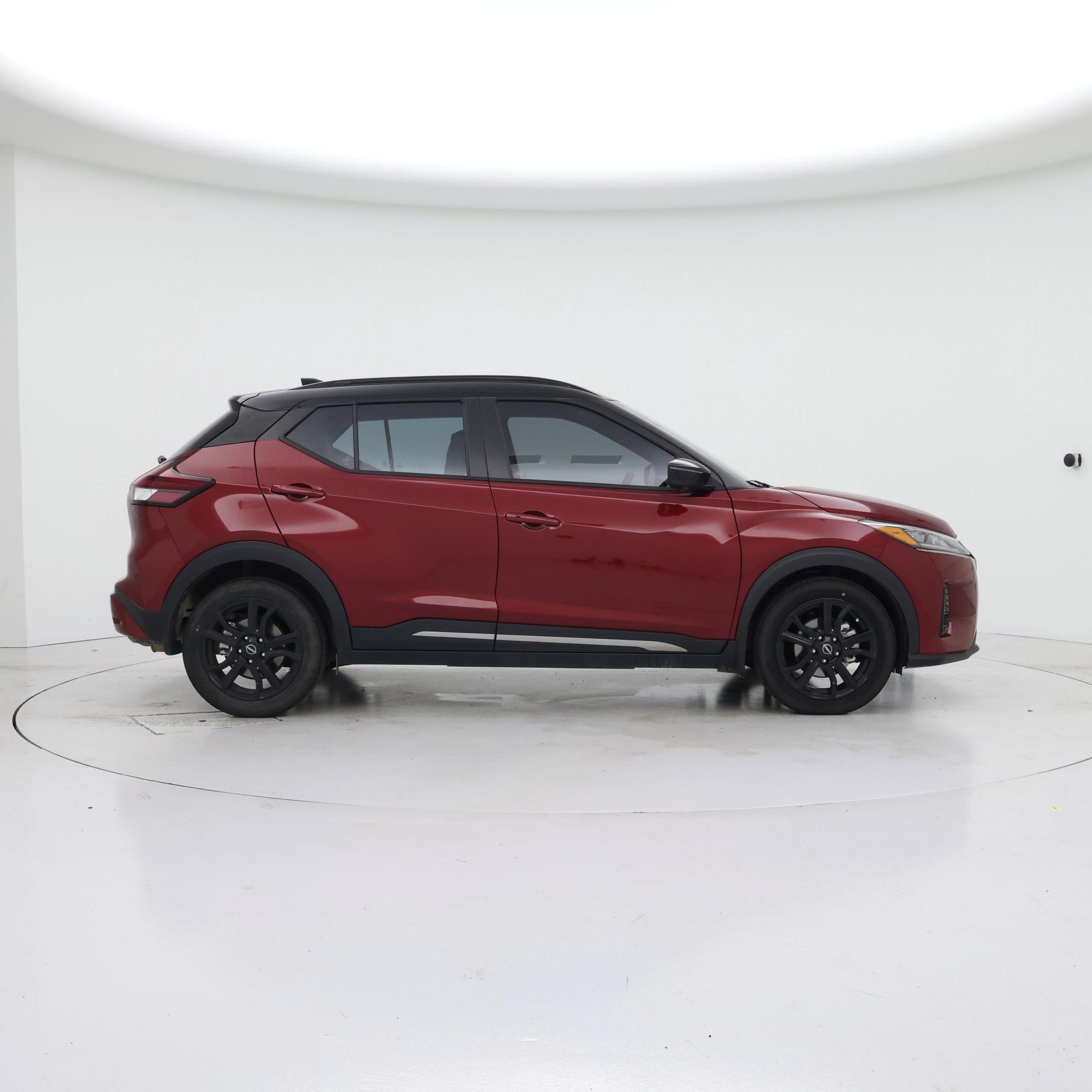Thumbnail: 2023 Nissan Kicks - 7