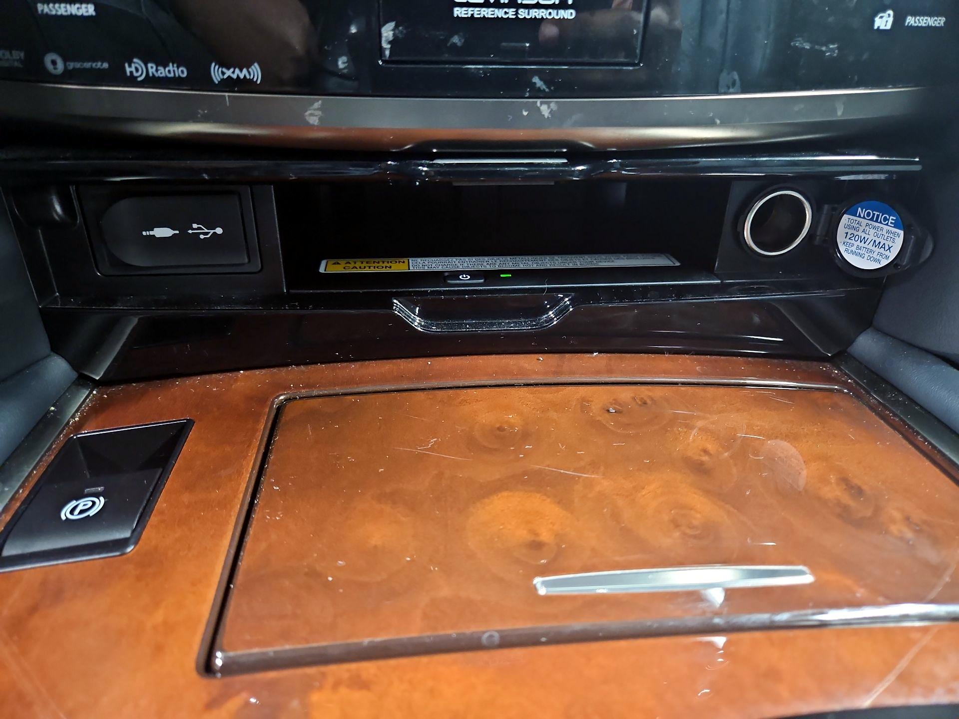 Thumbnail: 2019 Lexus LX - 19