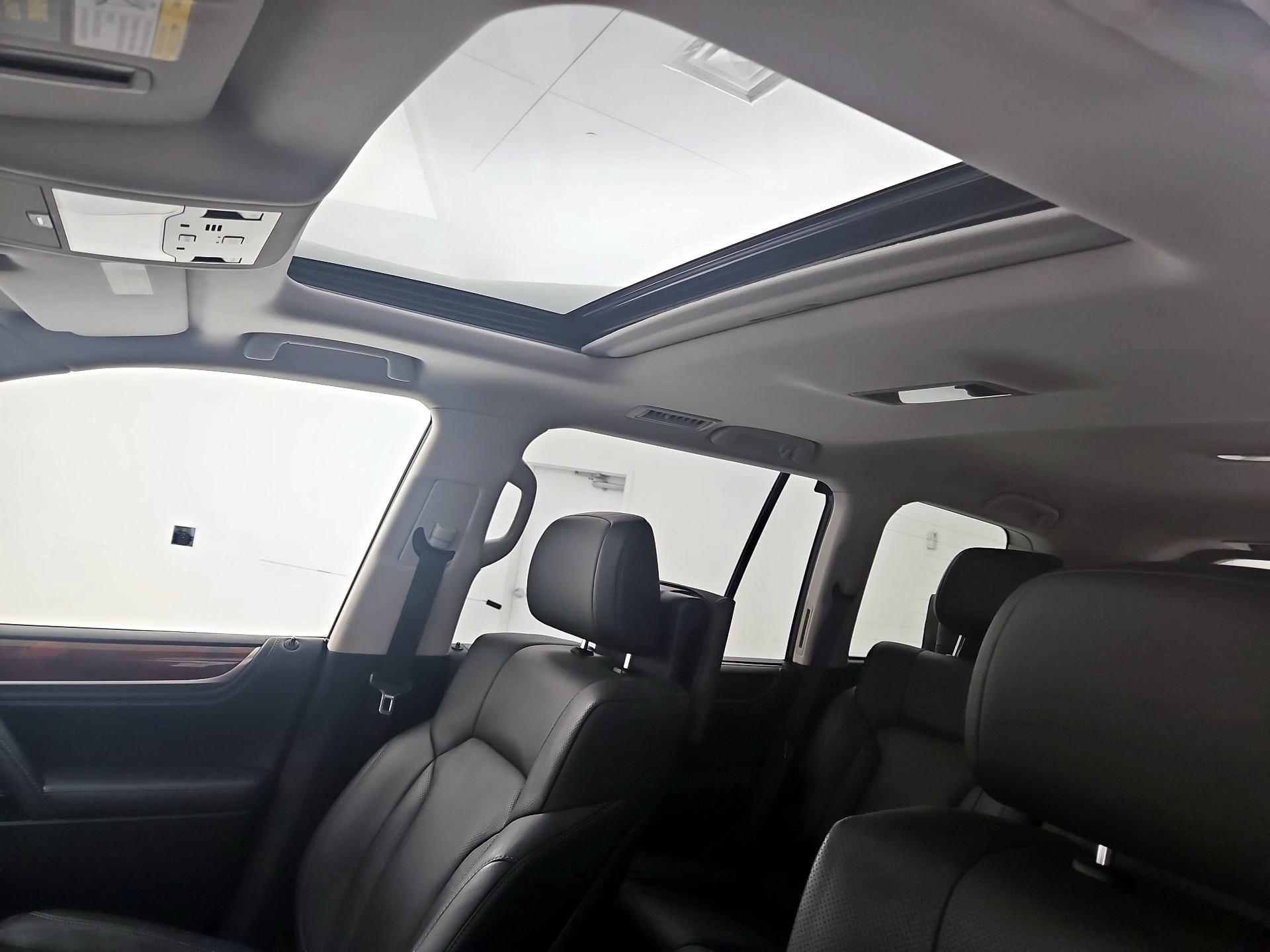 Thumbnail: 2019 Lexus LX - 20