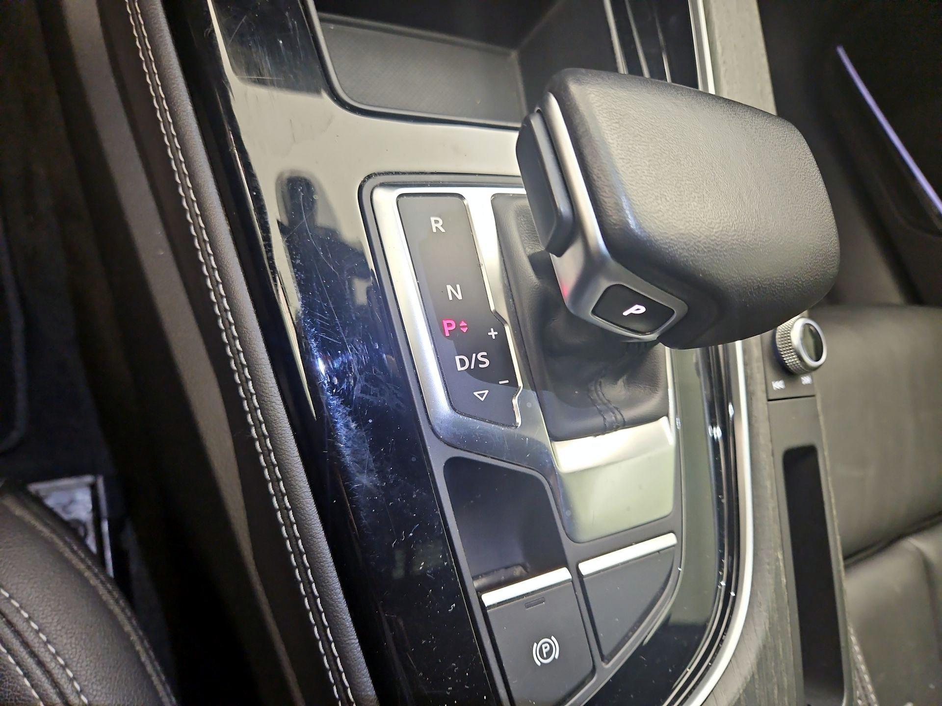 Thumbnail: 2023 Audi A4 - 17