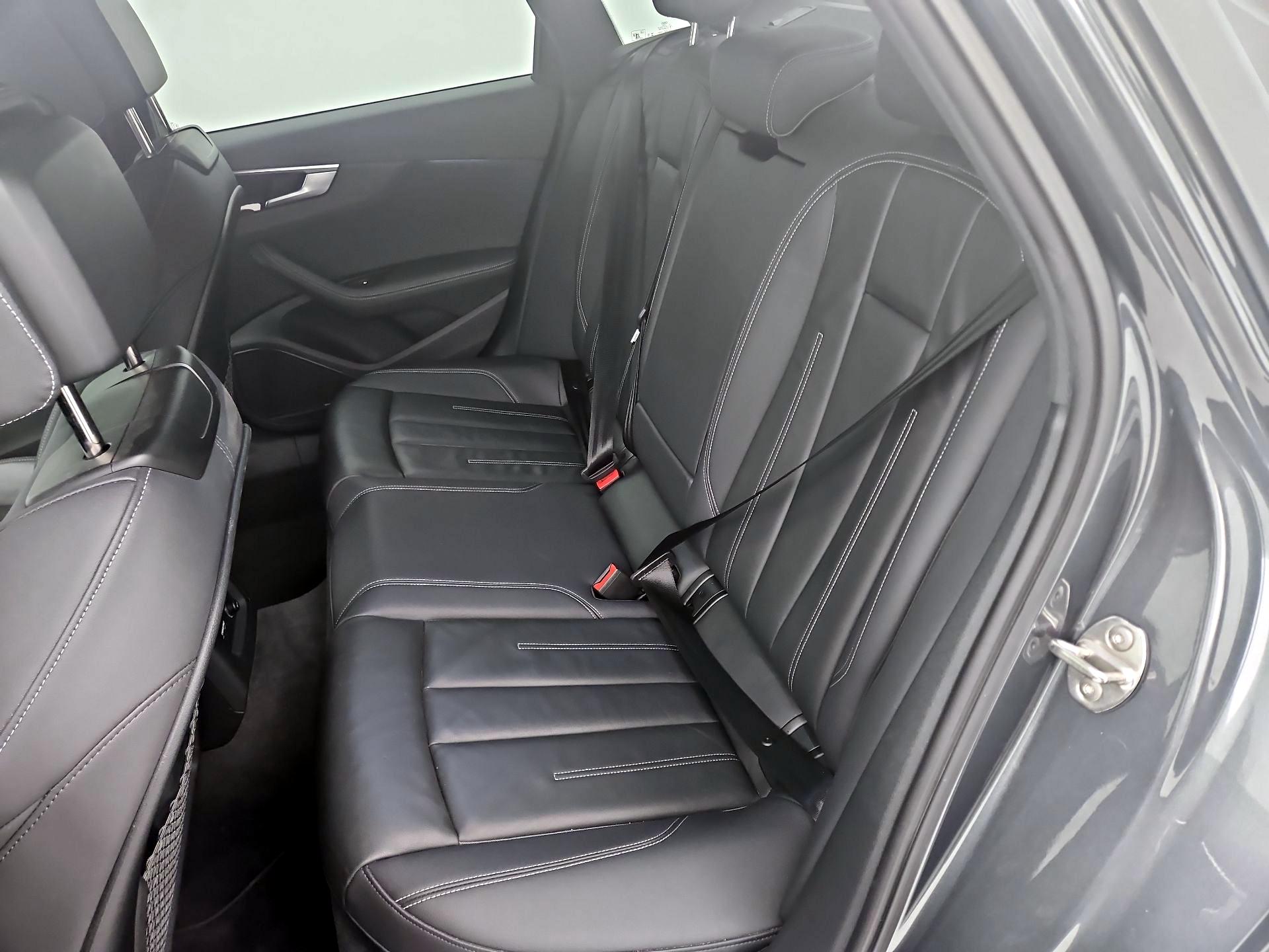 Thumbnail: 2023 Audi A4 - 20