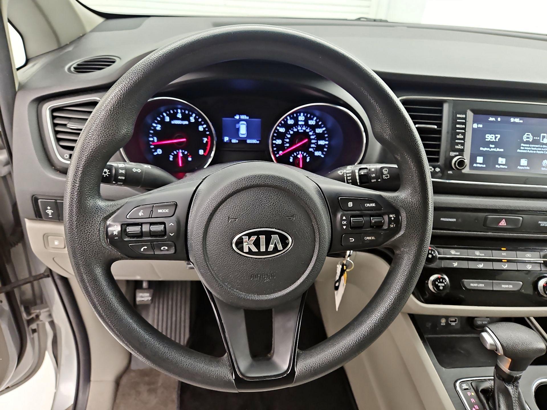 Thumbnail: 2020 Kia Sedona - 10