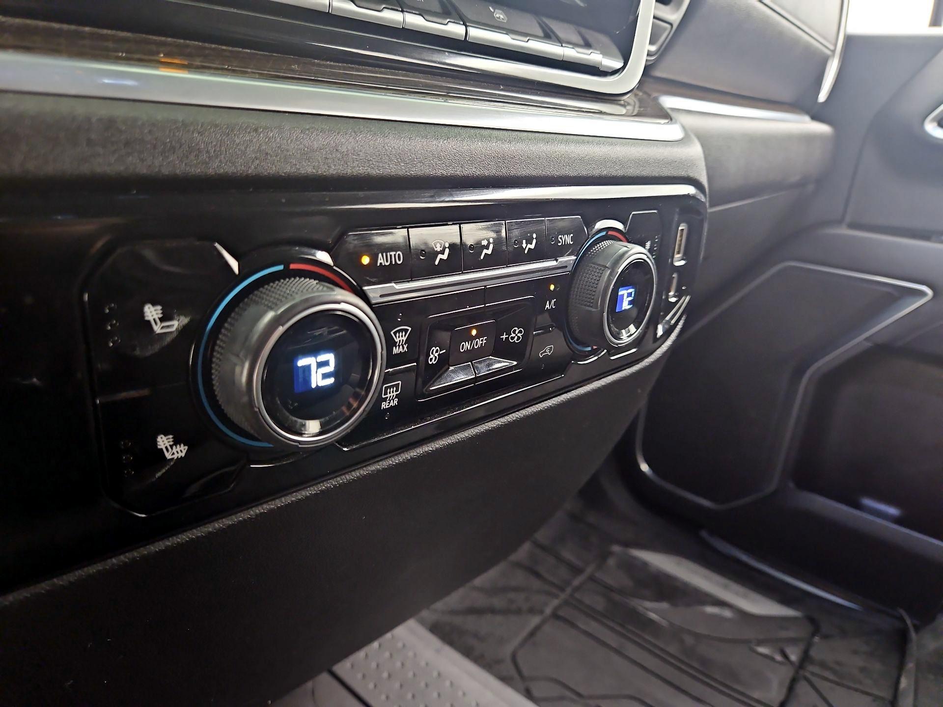 Thumbnail: 2022 Chevrolet Silverado 1500 - 16