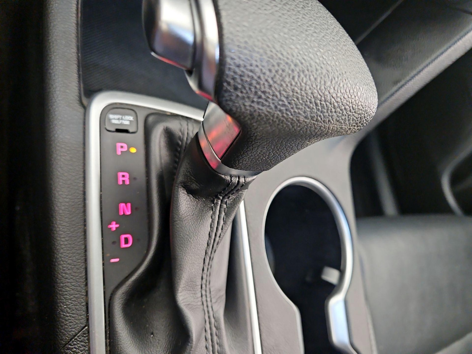 2021 Kia Sportage S - Photo 18