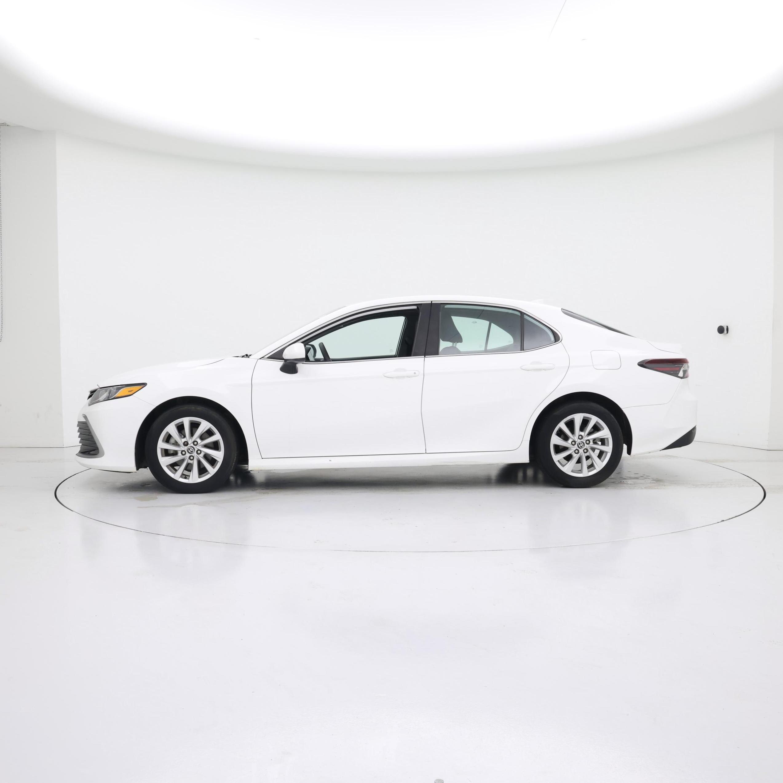 Thumbnail: 2023 Toyota Camry - 3