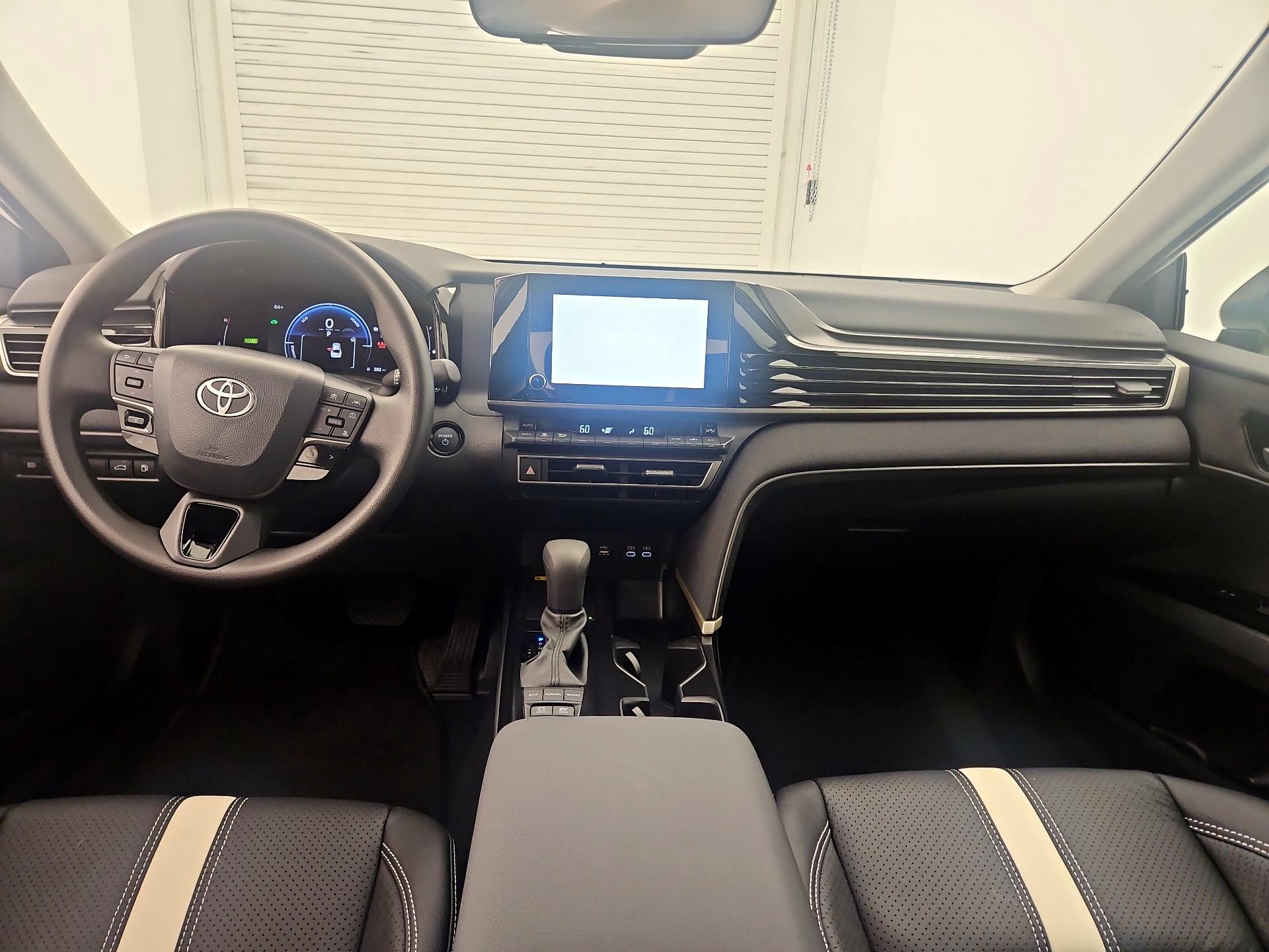 Thumbnail: 2025 Toyota Camry - 9