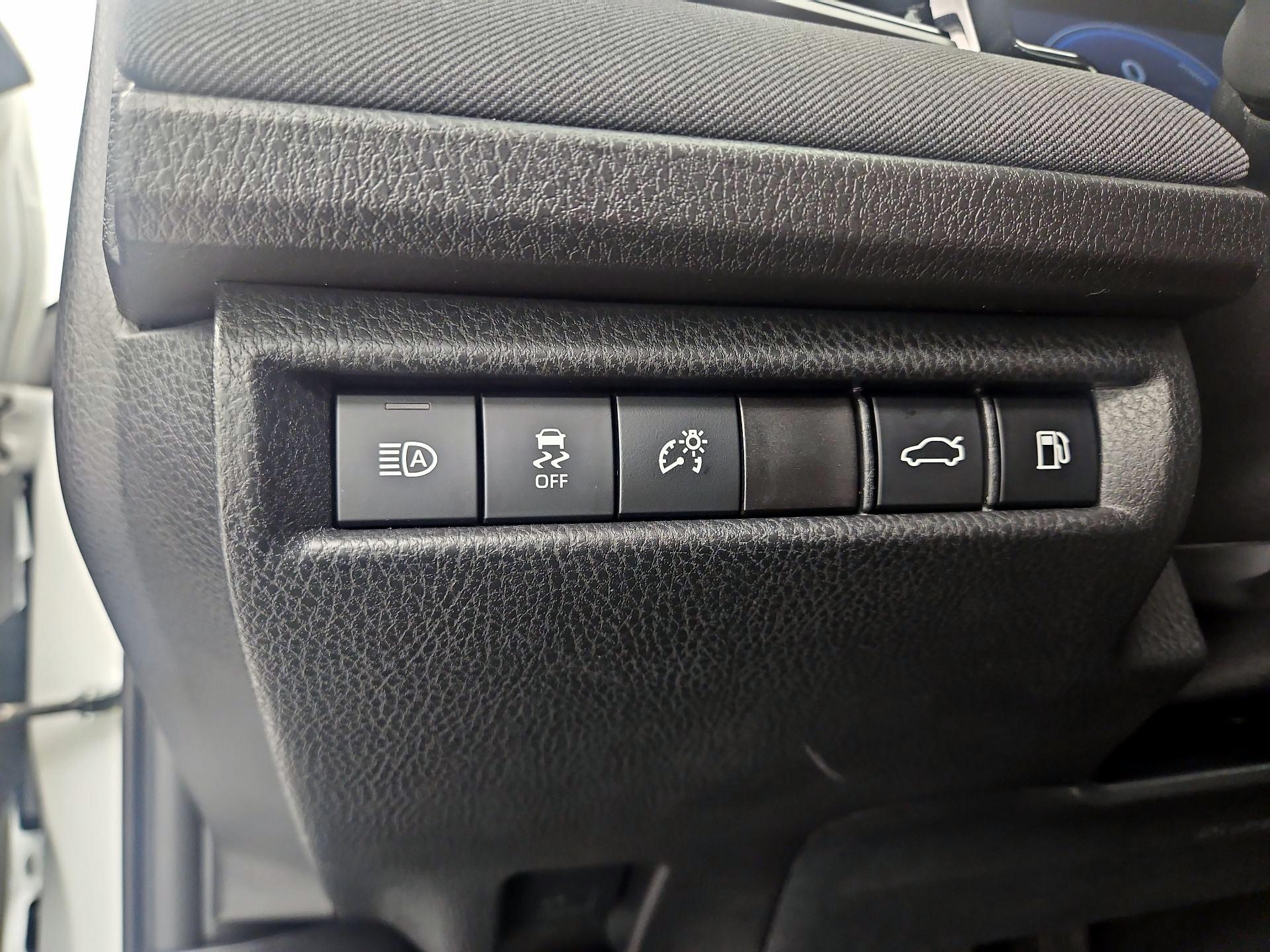 Thumbnail: 2025 Toyota Camry - 13