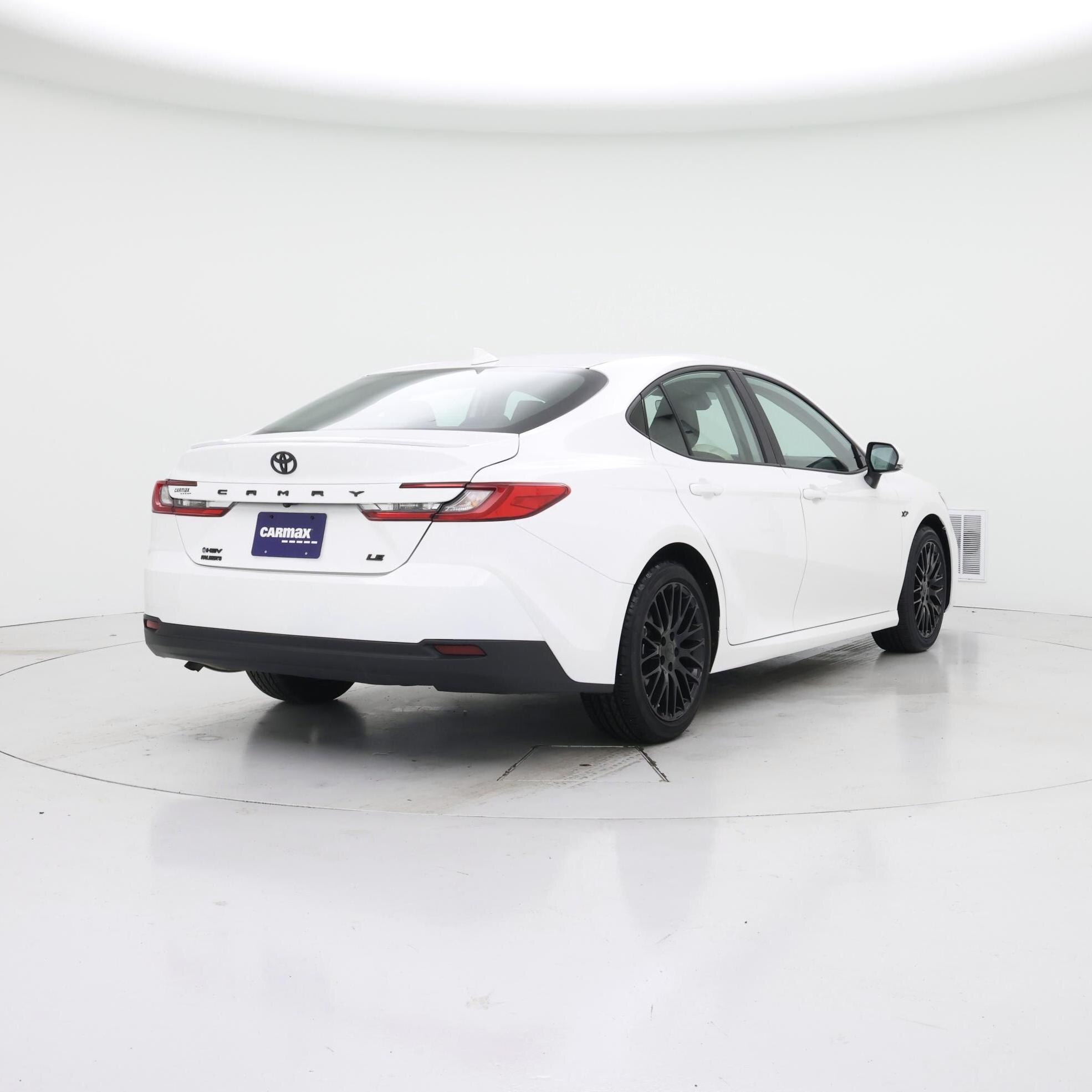 Thumbnail: 2025 Toyota Camry - 8