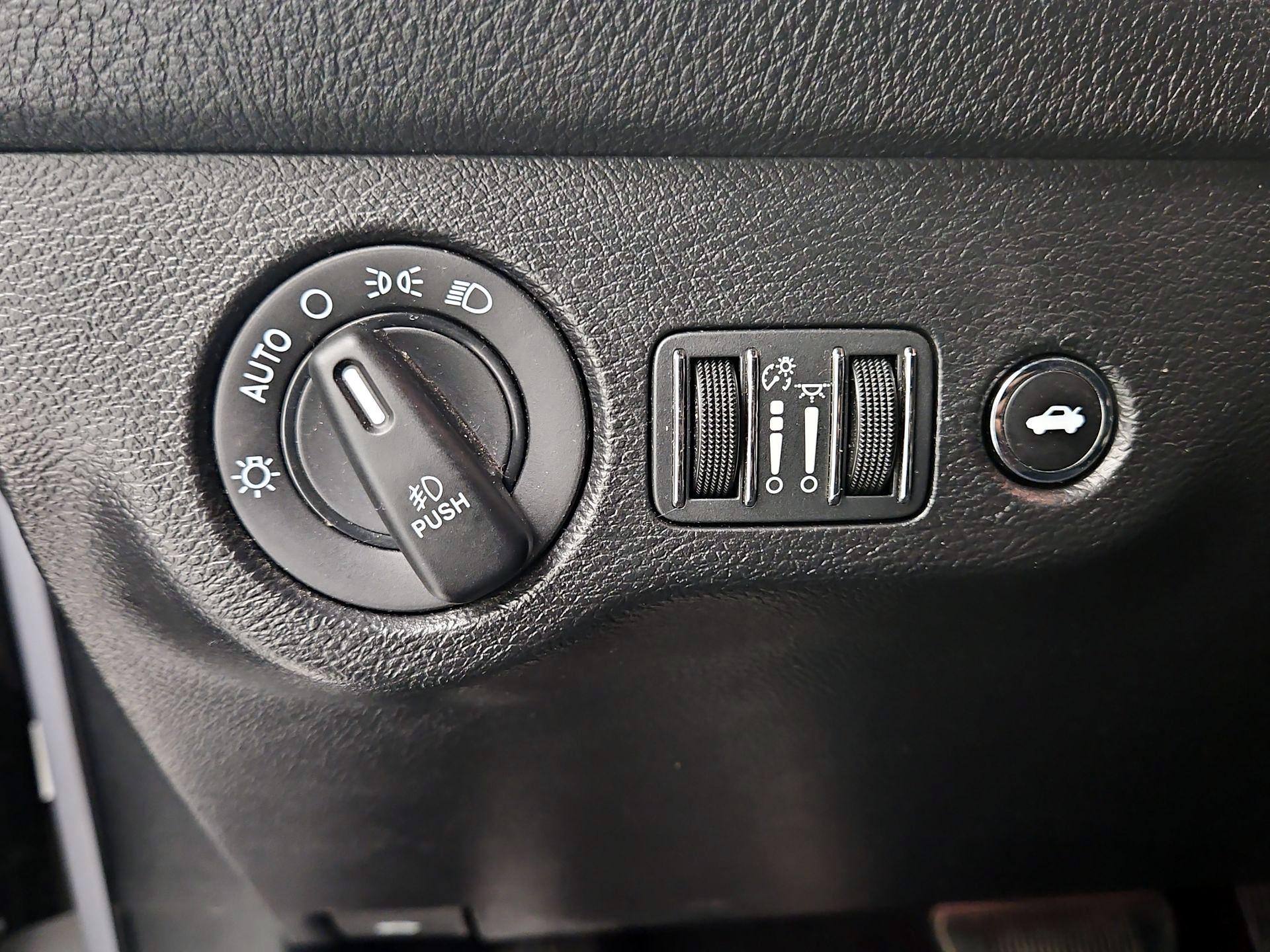 Thumbnail: 2020 Dodge Challenger - 13