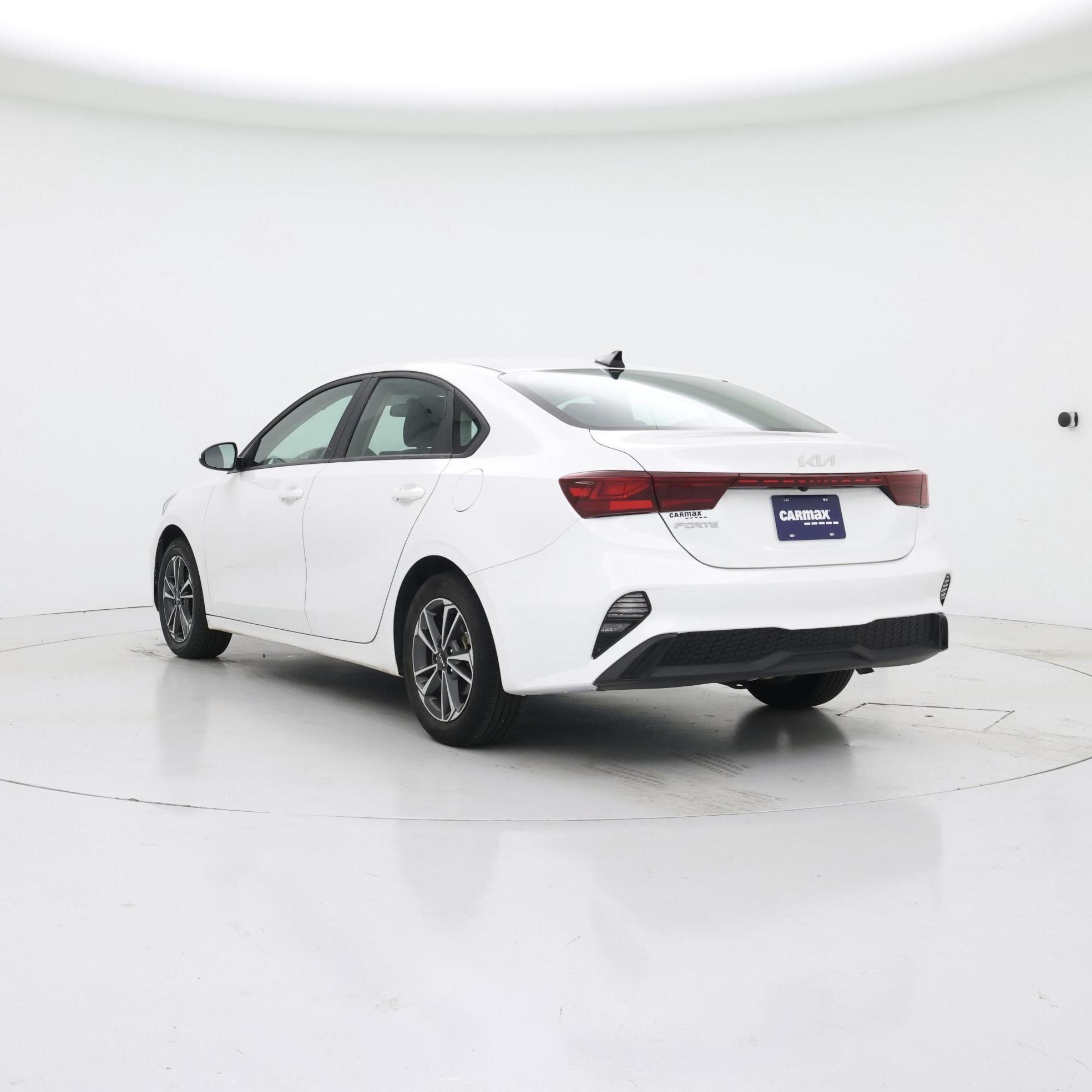 Thumbnail: 2024 Kia Forte - 2