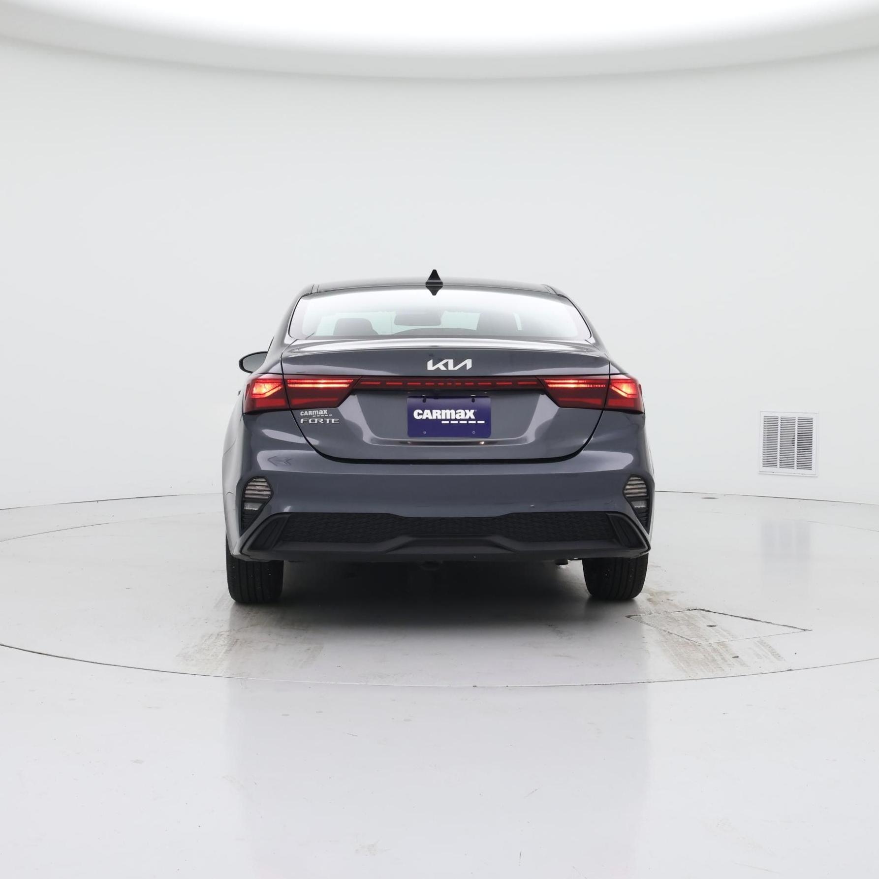 Thumbnail: 2024 Kia Forte - 6