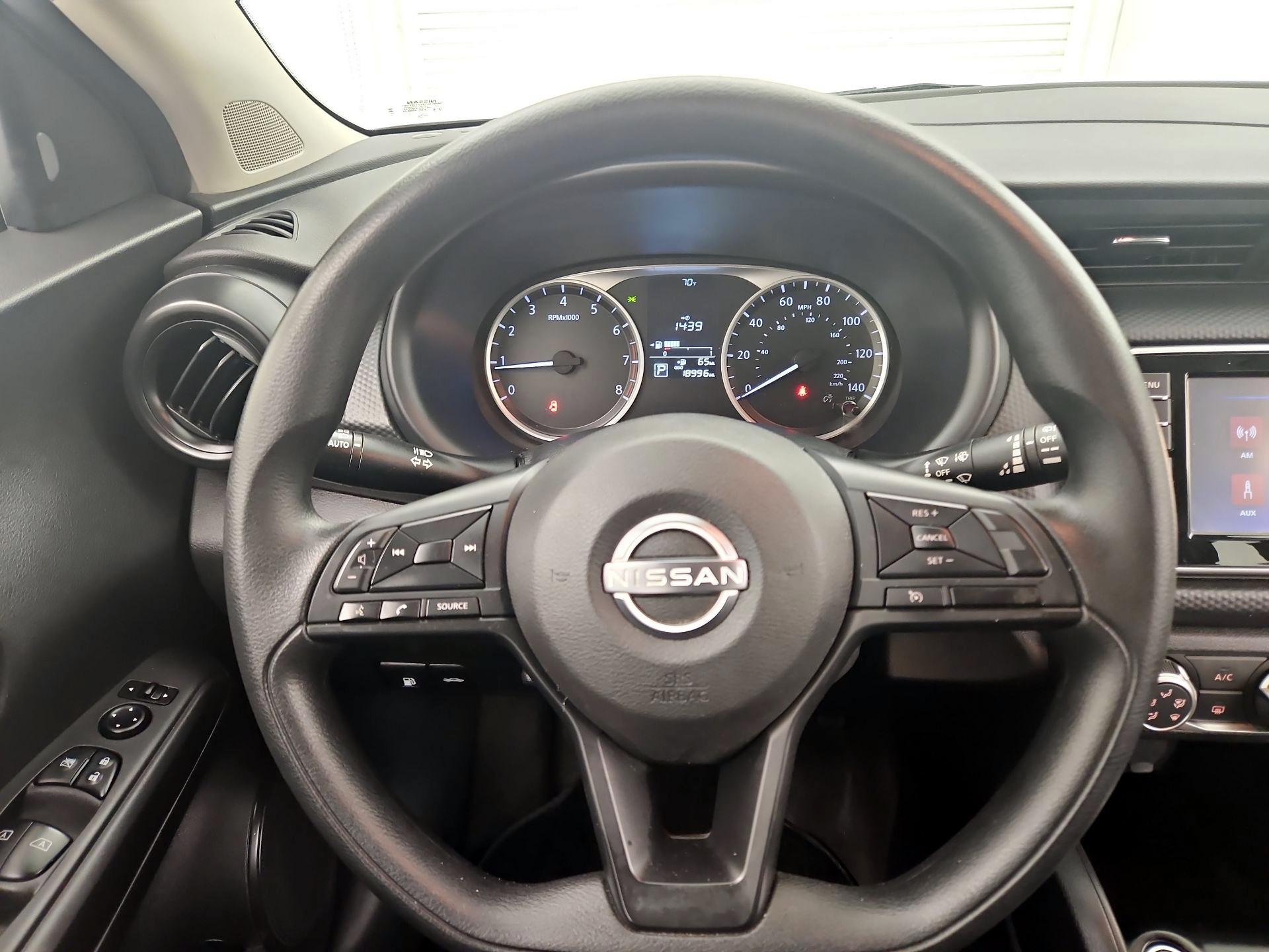 Thumbnail: 2023 Nissan Kicks - 10