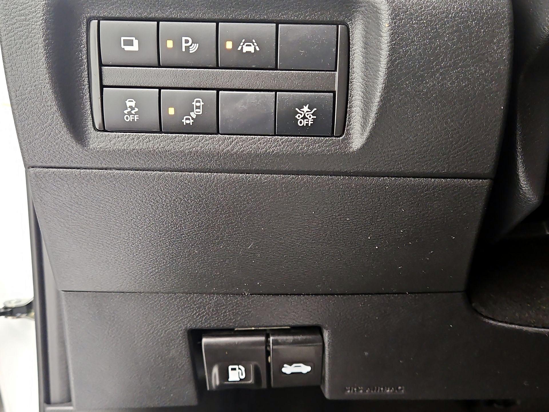 Thumbnail: 2023 Nissan Kicks - 13