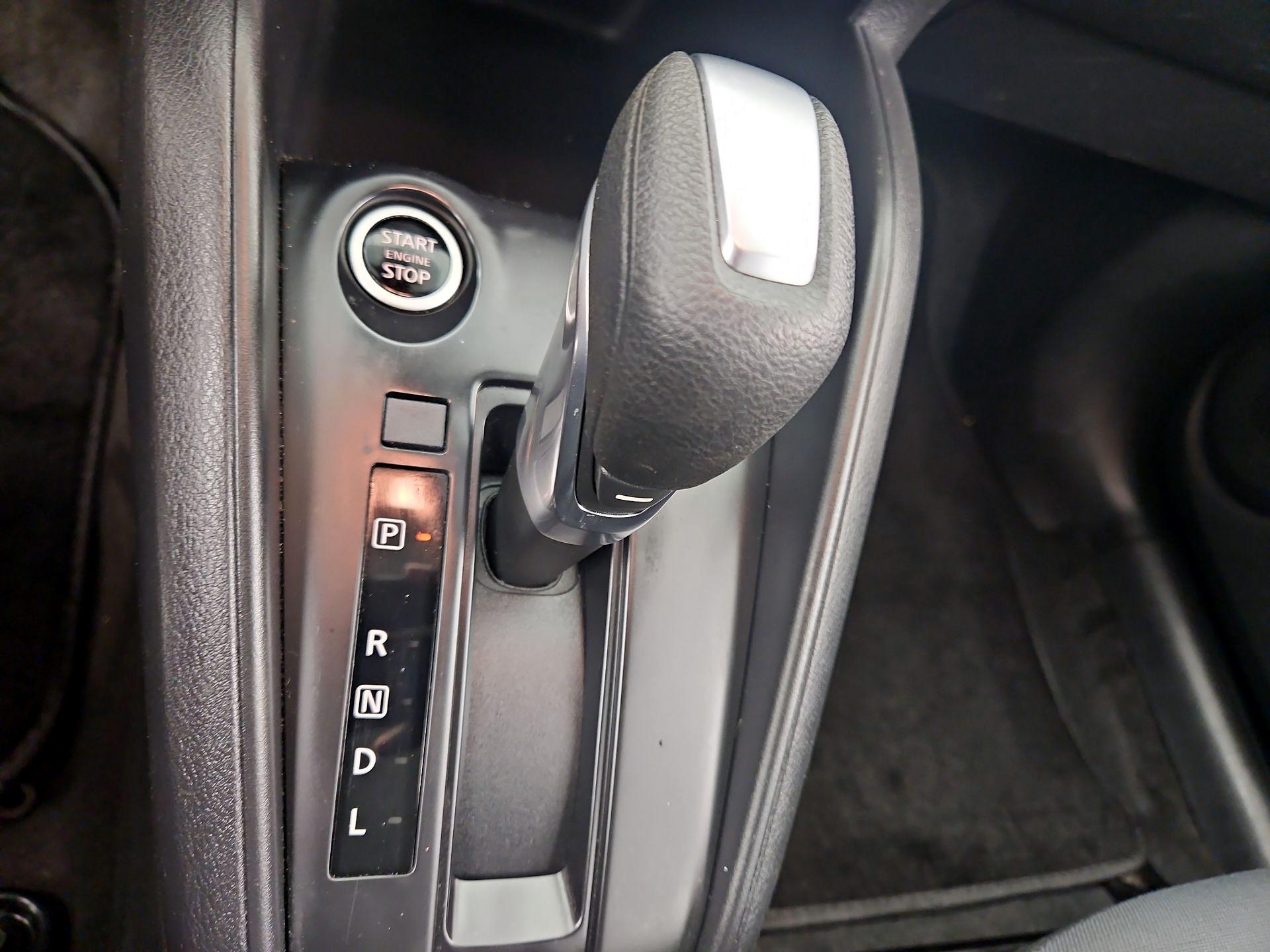 Thumbnail: 2023 Nissan Kicks - 17