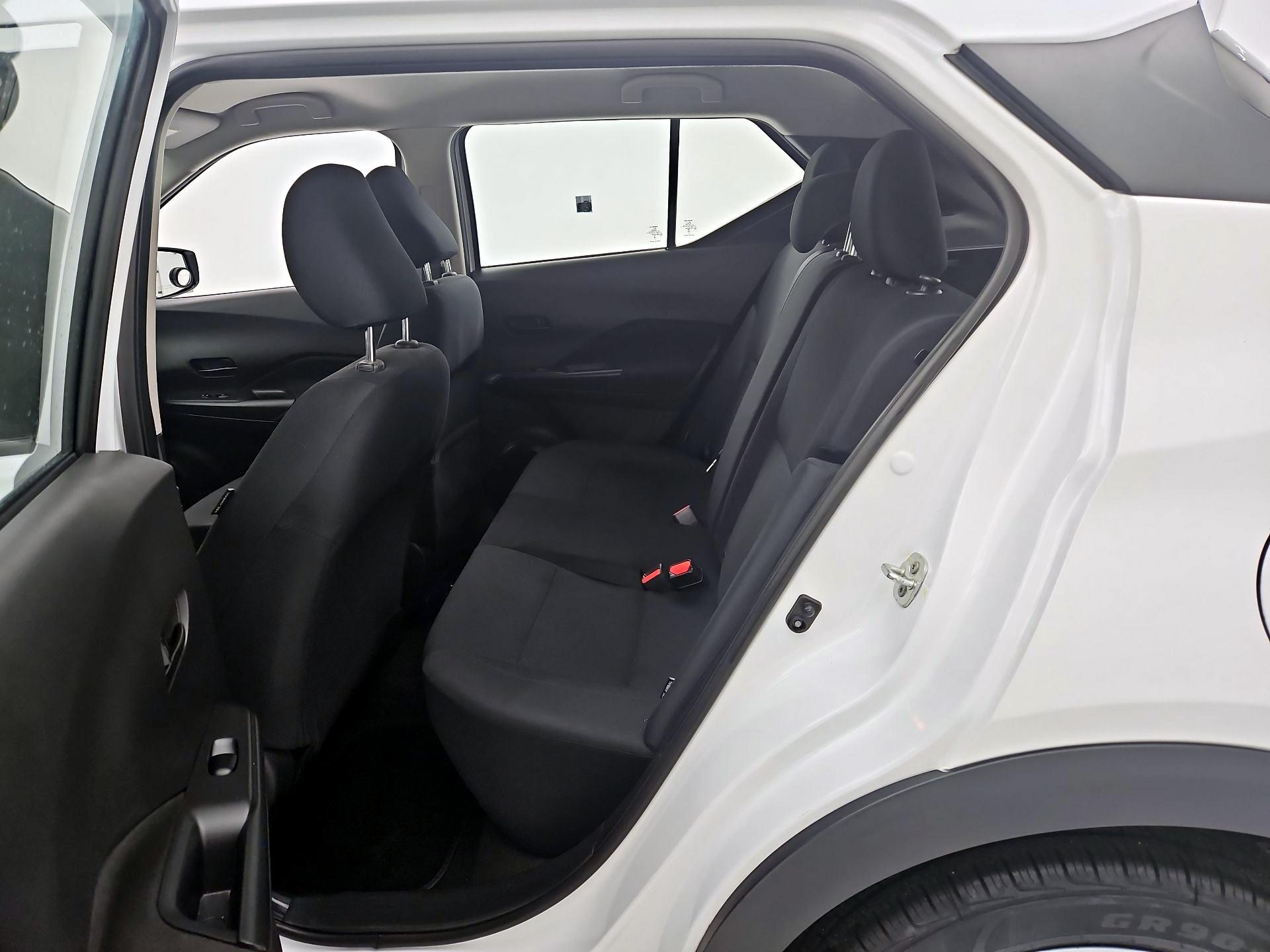 Thumbnail: 2023 Nissan Kicks - 19