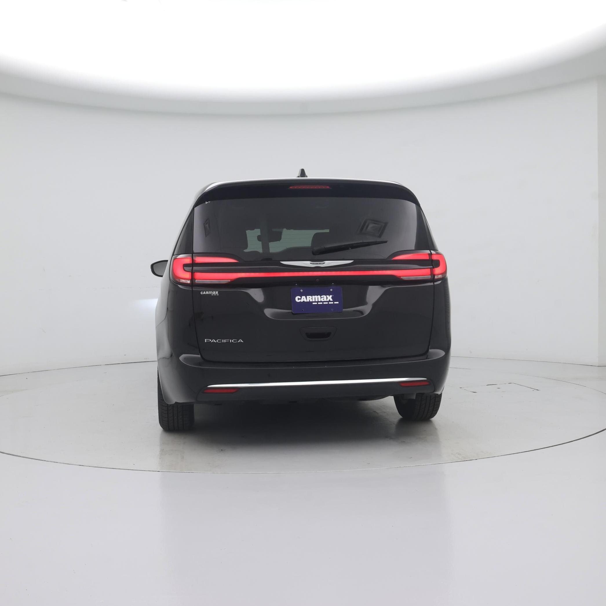 Thumbnail: 2024 Chrysler Pacifica - 6