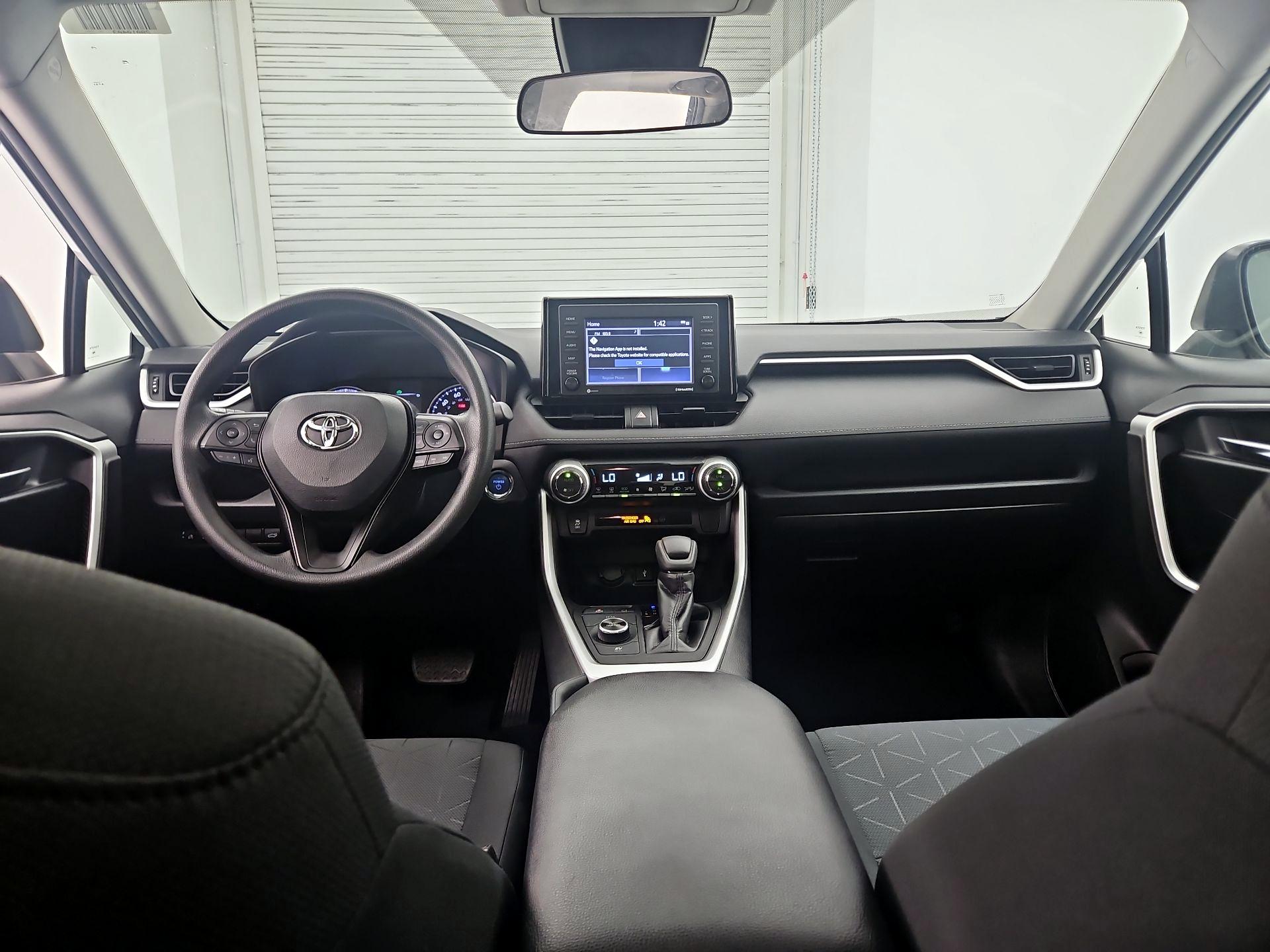 Thumbnail: 2020 Toyota RAV4 - 9