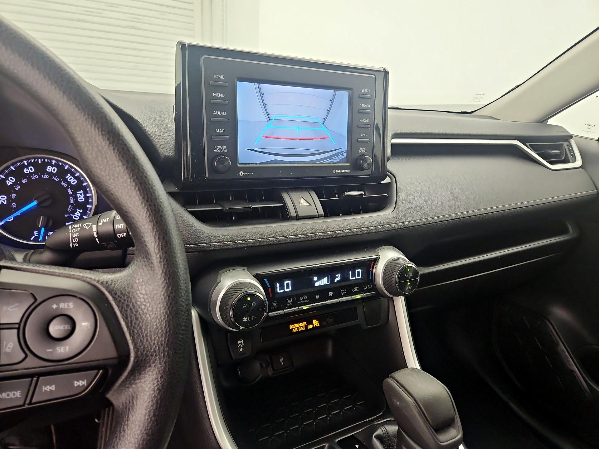 Thumbnail: 2020 Toyota RAV4 - 14