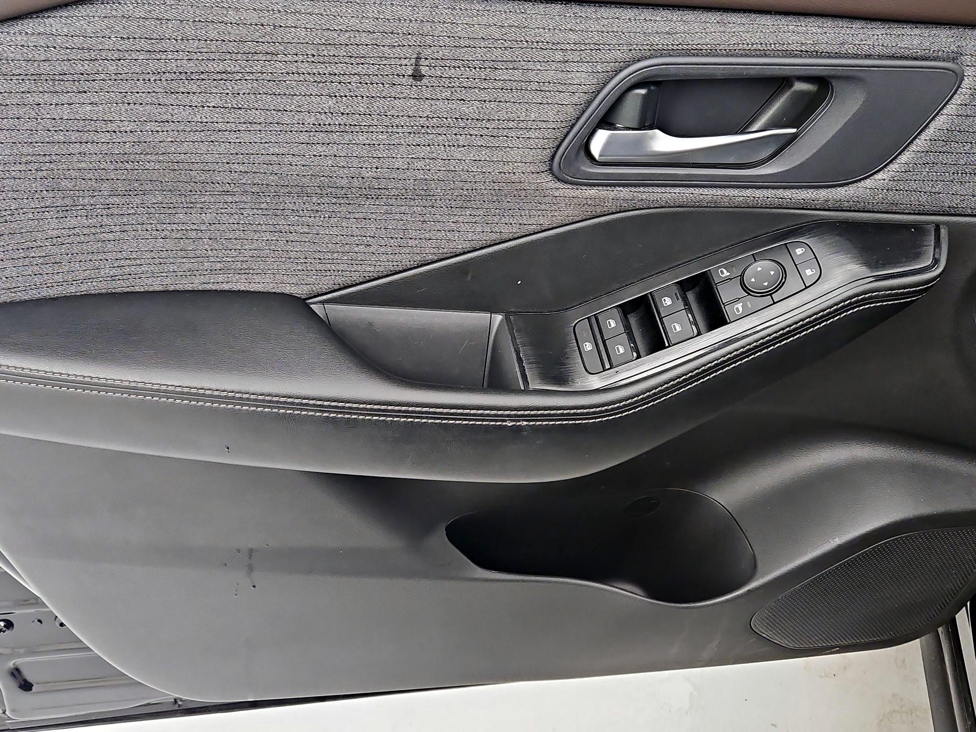 Thumbnail: 2023 Nissan Rogue - 12