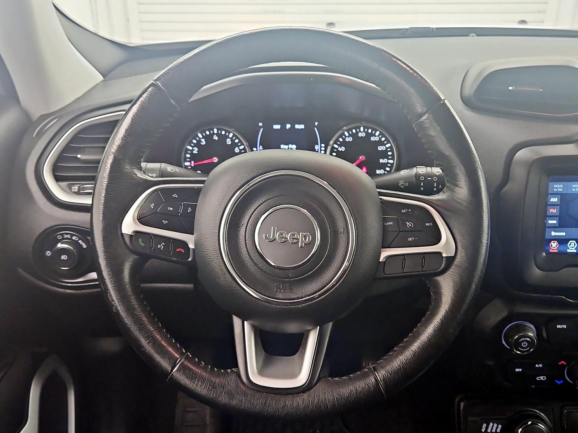 Thumbnail: 2020 Jeep Renegade - 10