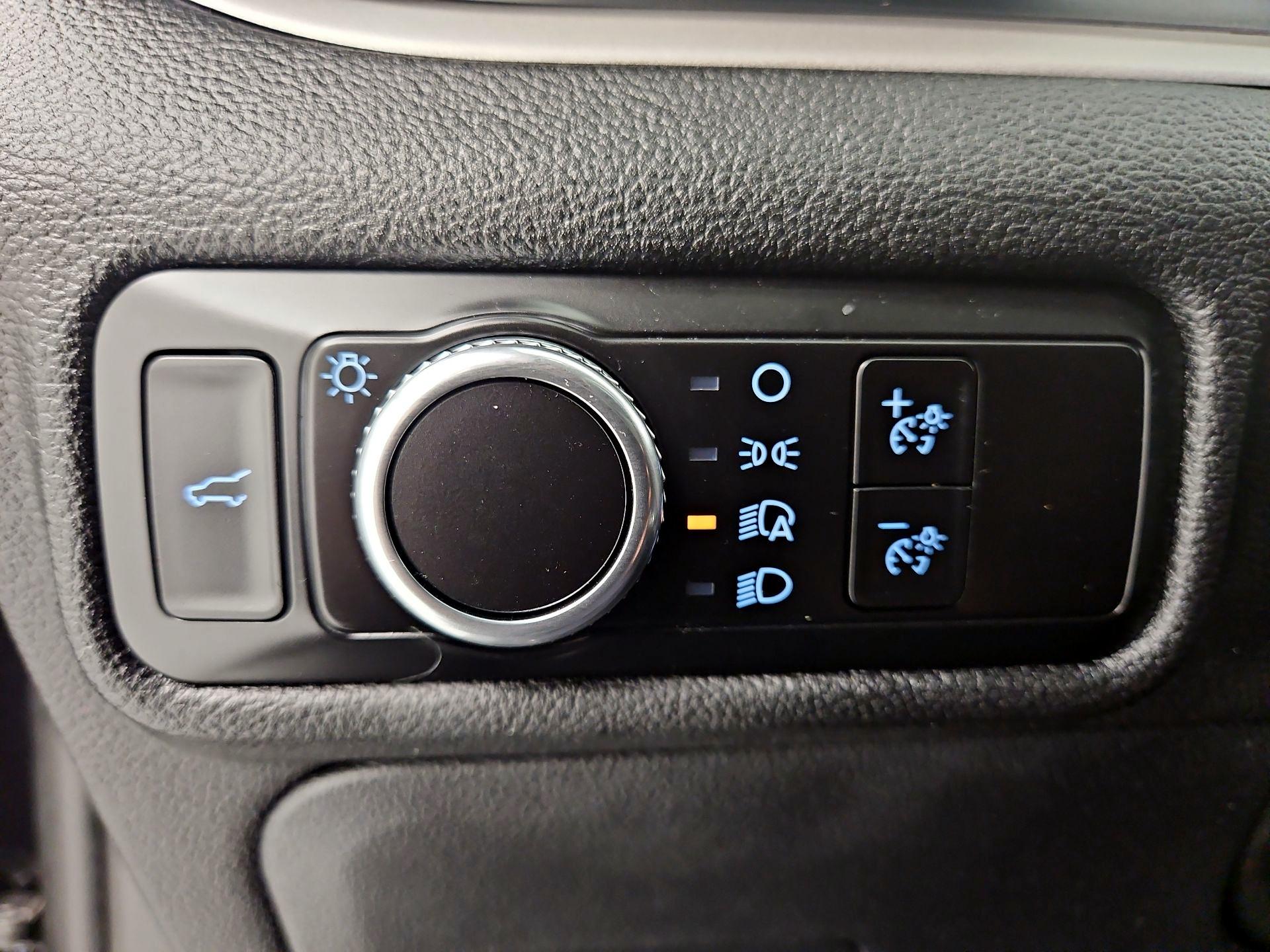 Thumbnail: 2023 Ford Explorer - 13