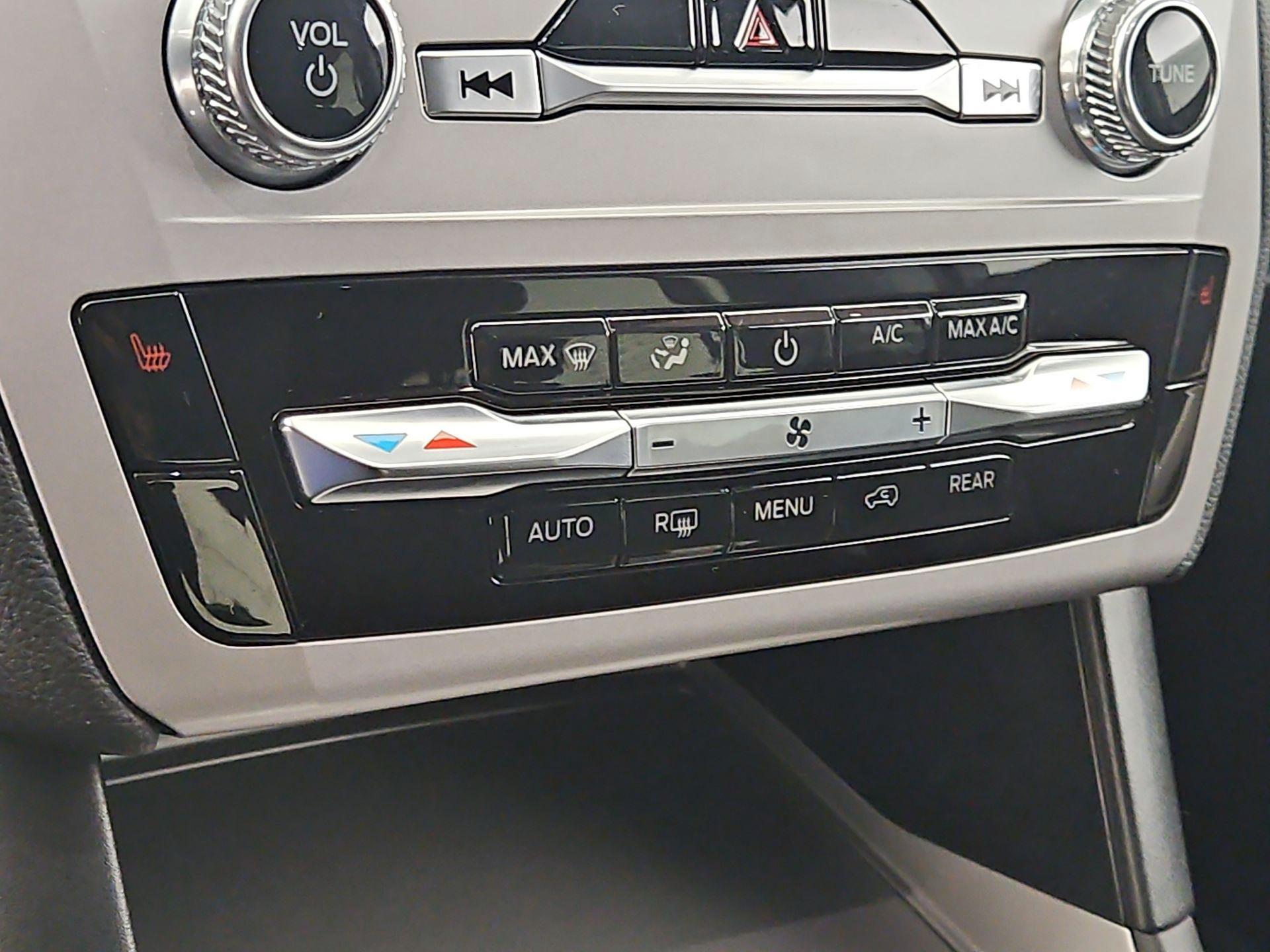 Thumbnail: 2023 Ford Explorer - 16