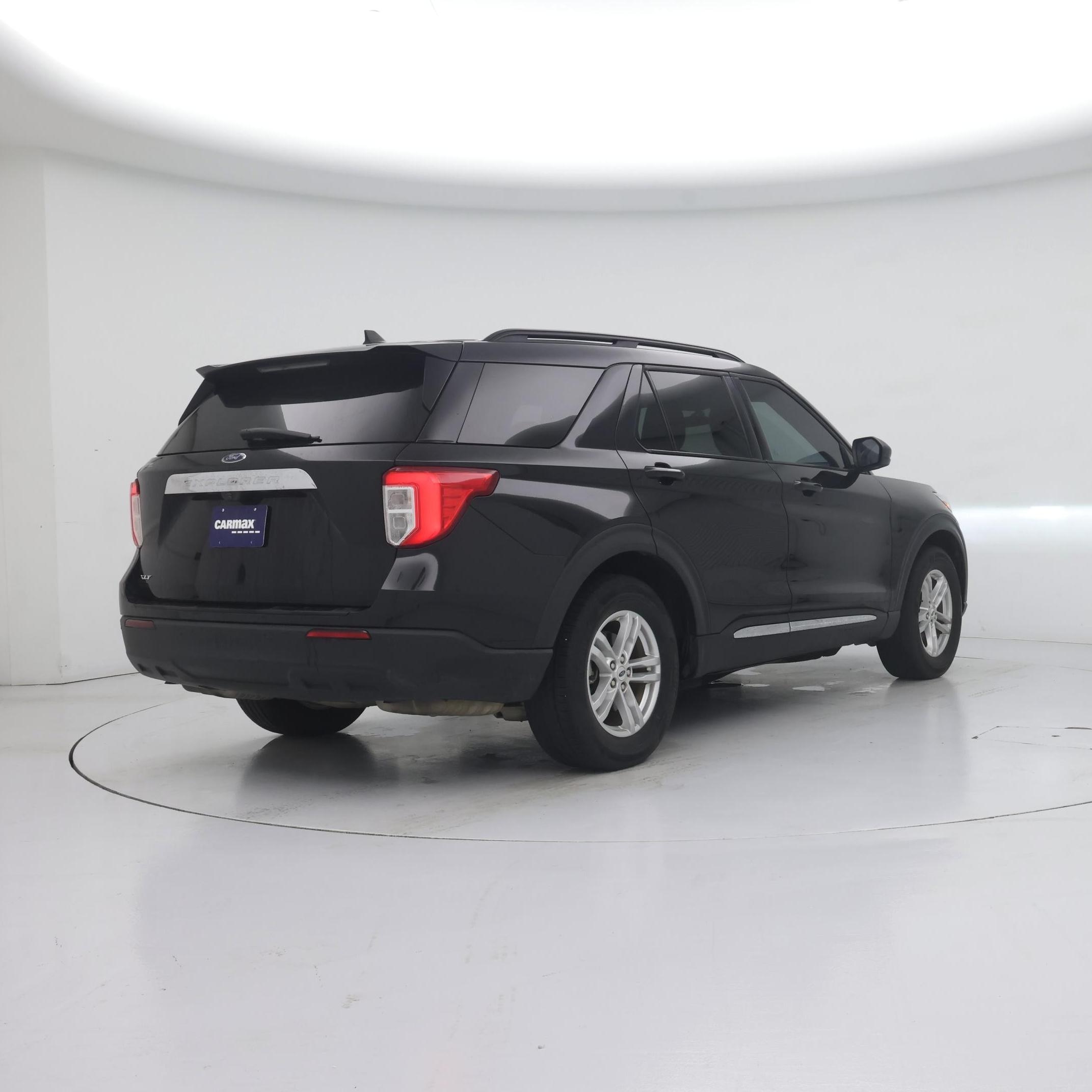 Thumbnail: 2023 Ford Explorer - 8