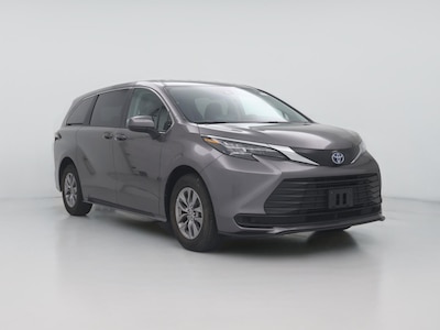 2024 Toyota Sienna Hybrid LE