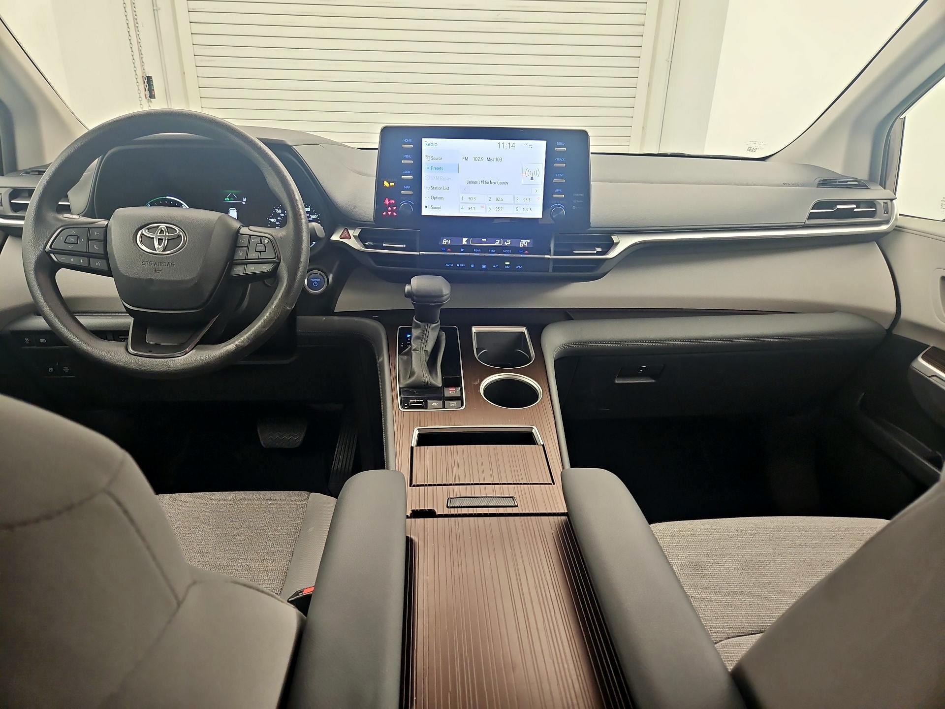 Thumbnail: 2024 Toyota Sienna - 9