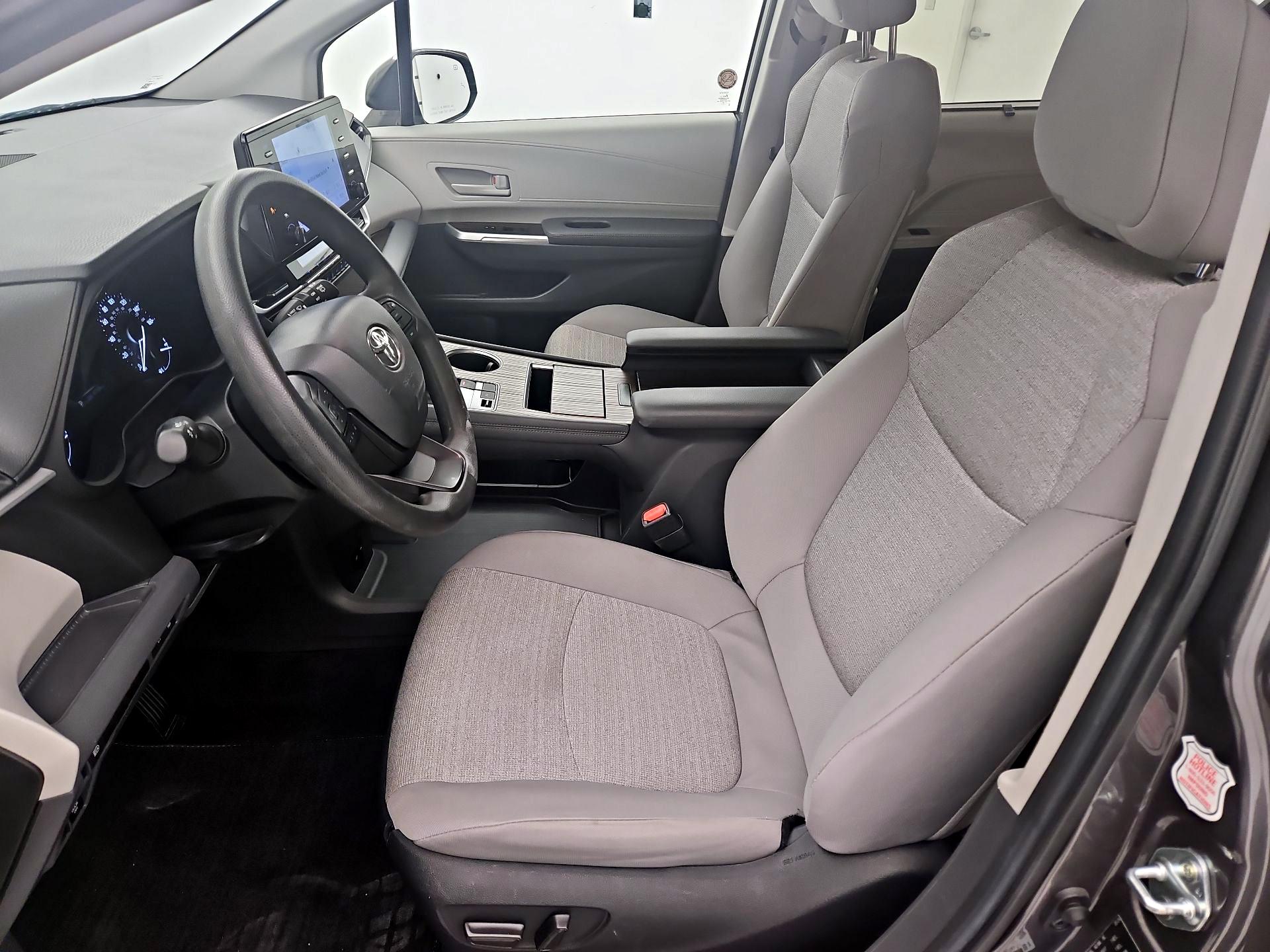 Thumbnail: 2024 Toyota Sienna - 11