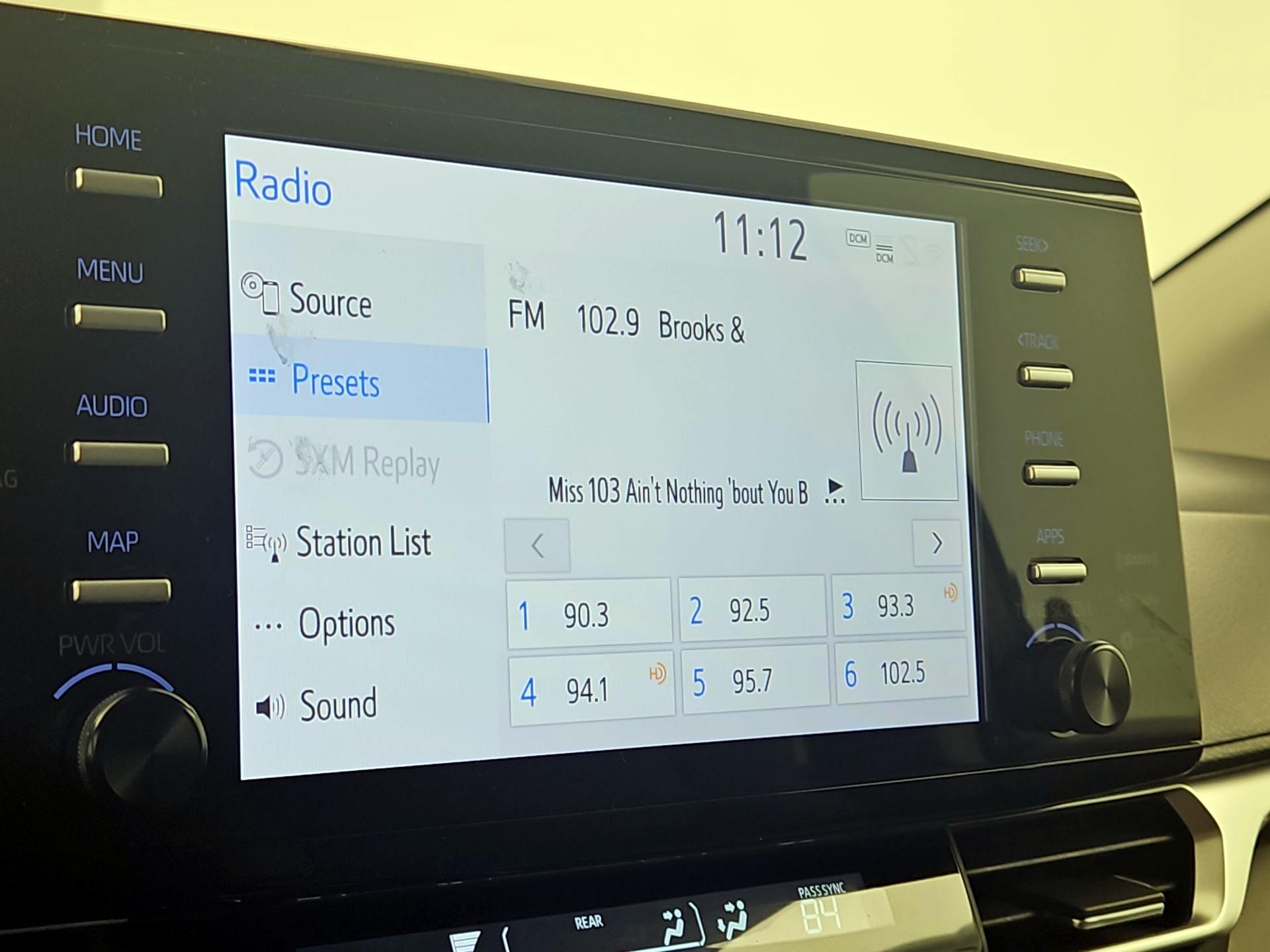 Thumbnail: 2024 Toyota Sienna - 15