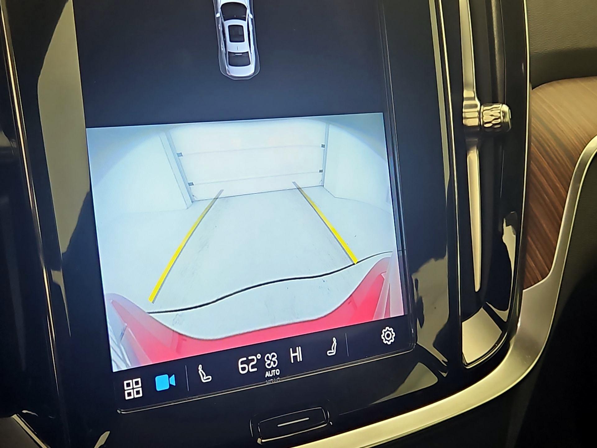 Thumbnail: 2023 Volvo S60 - 14