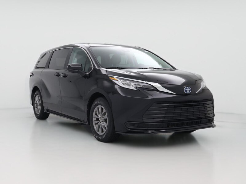 2024 Toyota Sienna LE