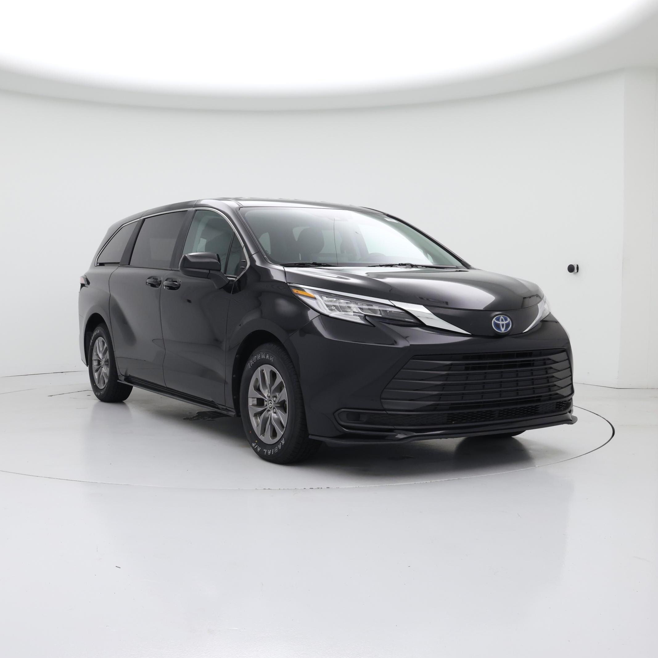 Black 2024 Toyota Sienna Minivan Front-Wheel Drive Automatic