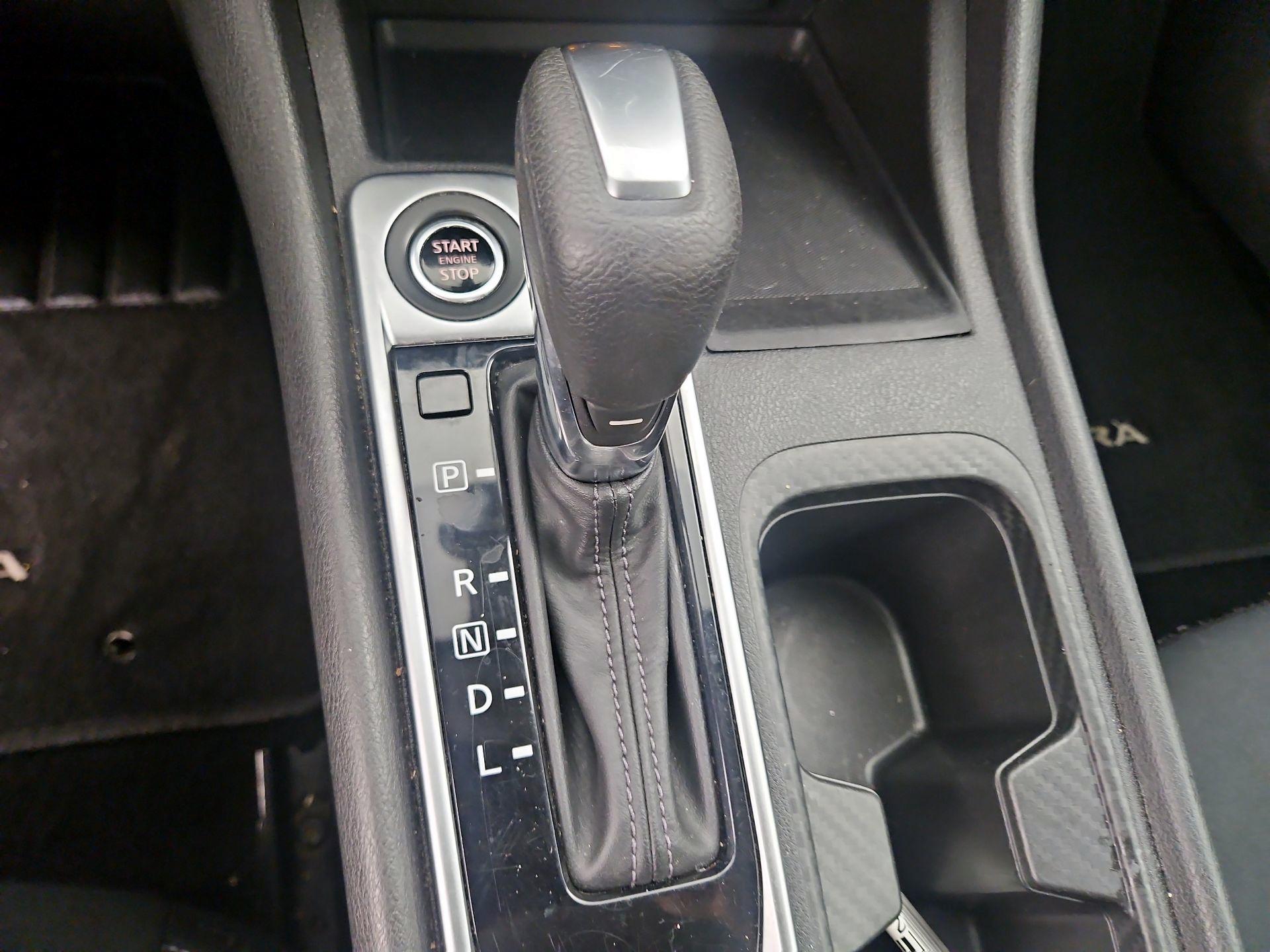 Thumbnail: 2023 Nissan Sentra - 17