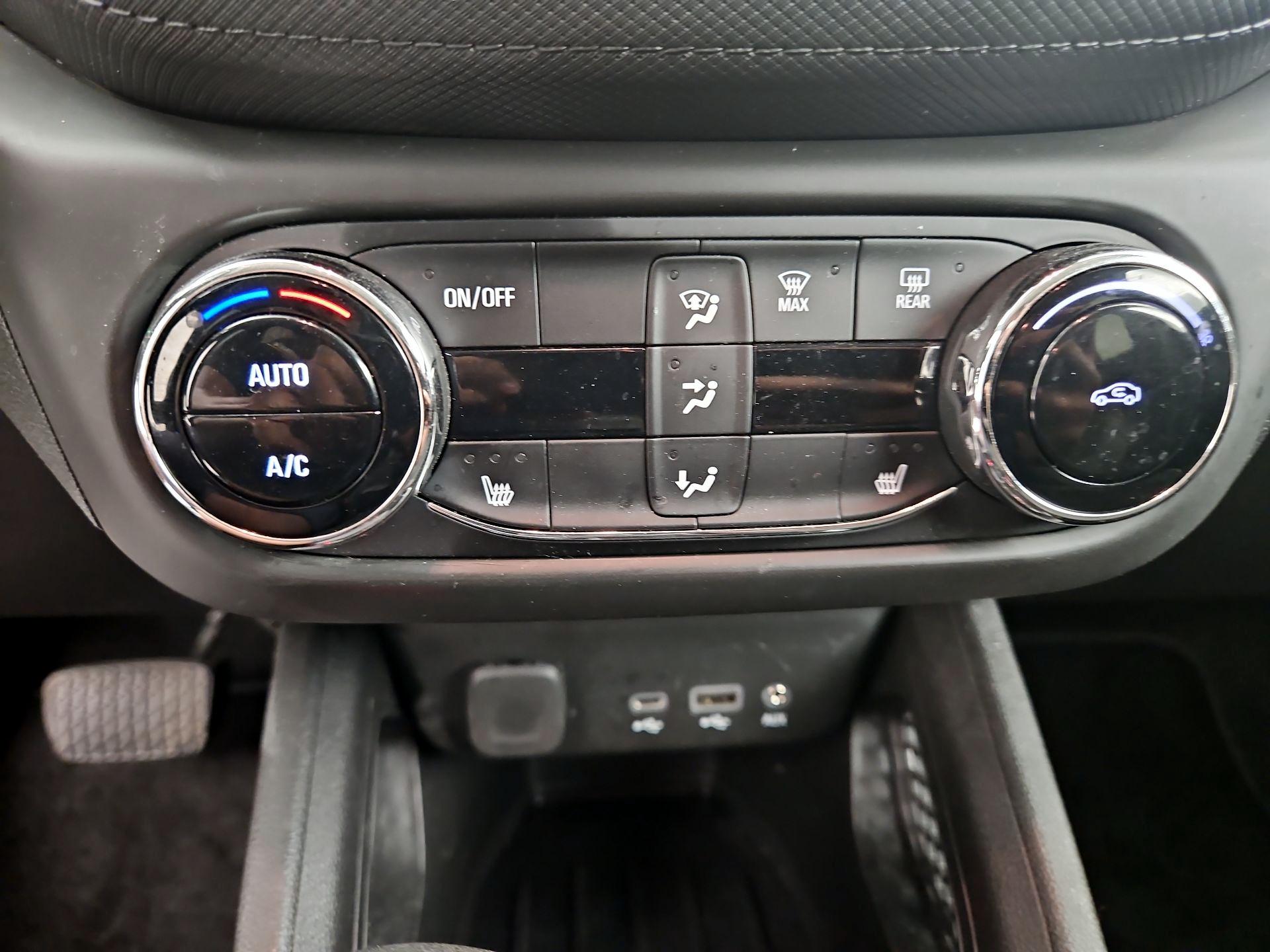 Thumbnail: 2023 Chevrolet TrailBlazer - 16