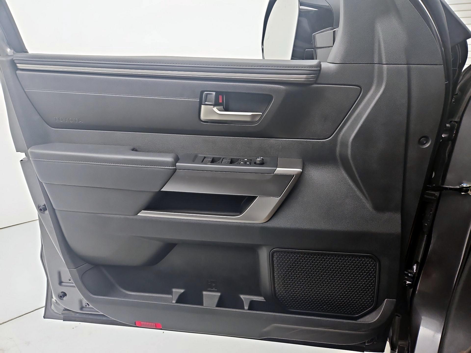 Thumbnail: 2024 Toyota Tundra - 12