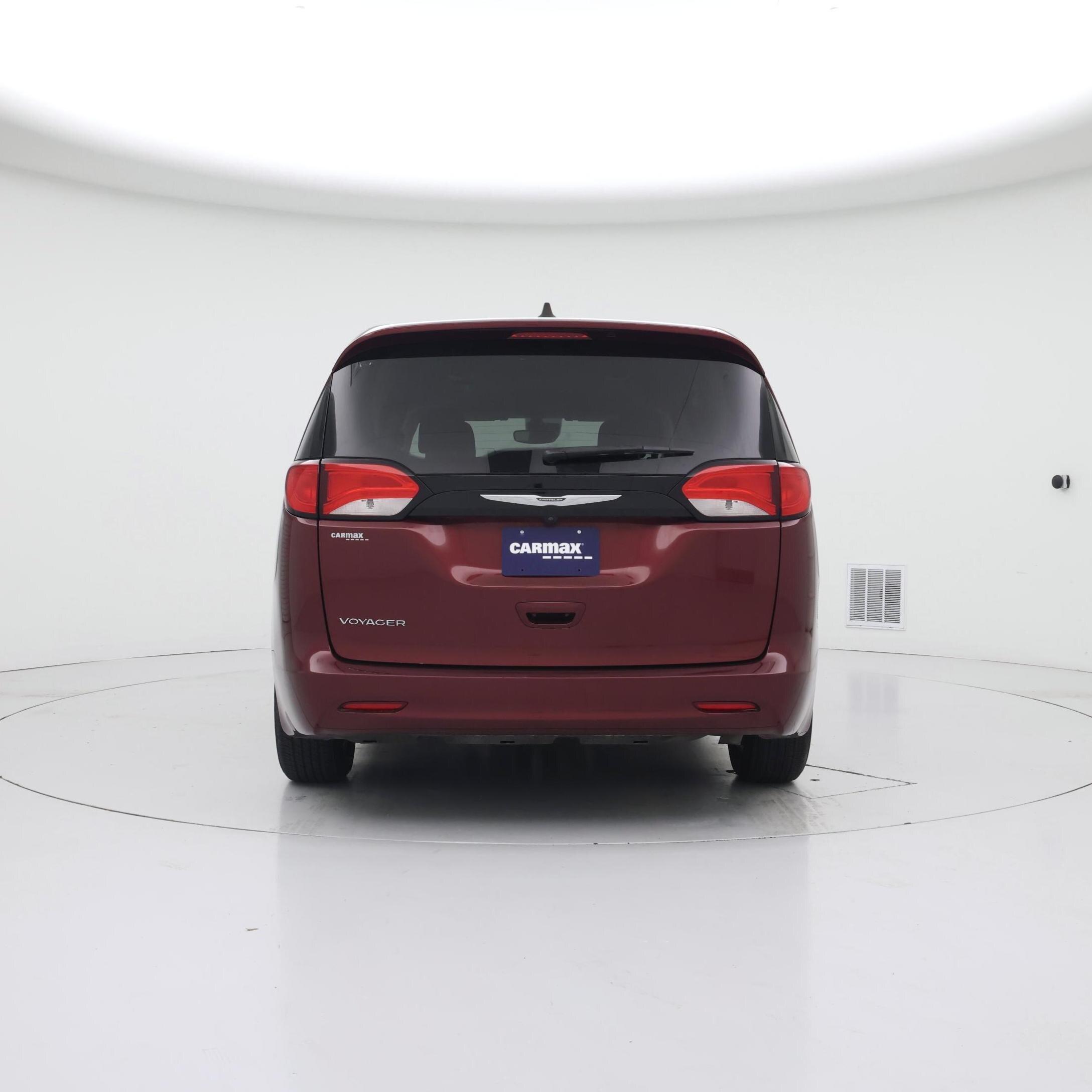 Thumbnail: 2023 Chrysler Voyager - 6