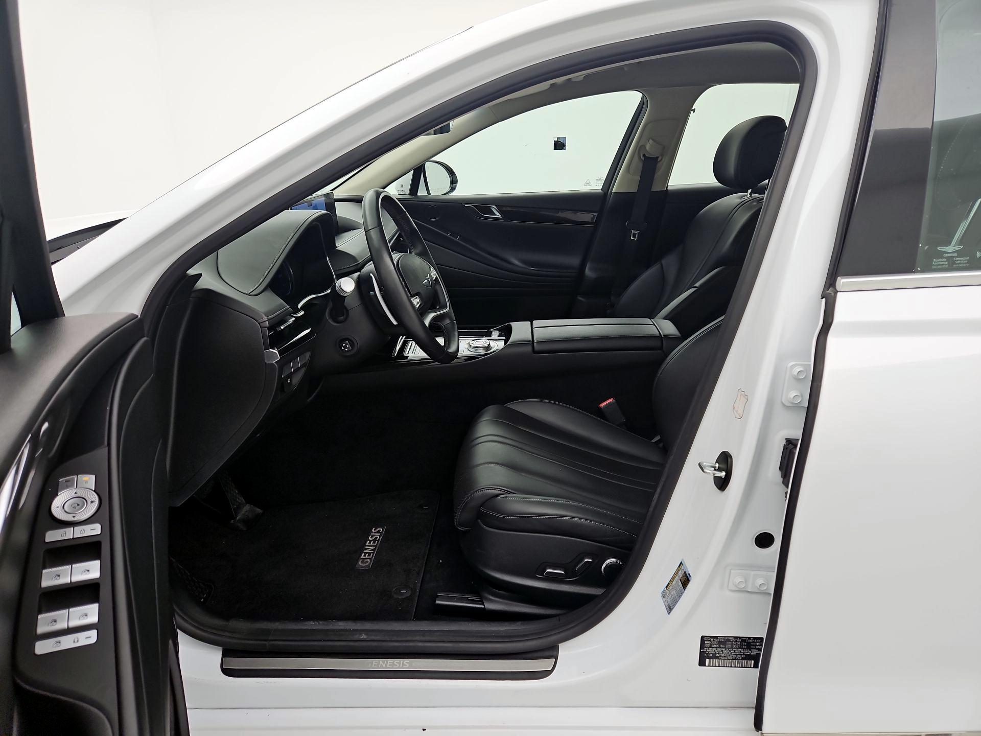 Thumbnail: 2023 Genesis G80 - 11