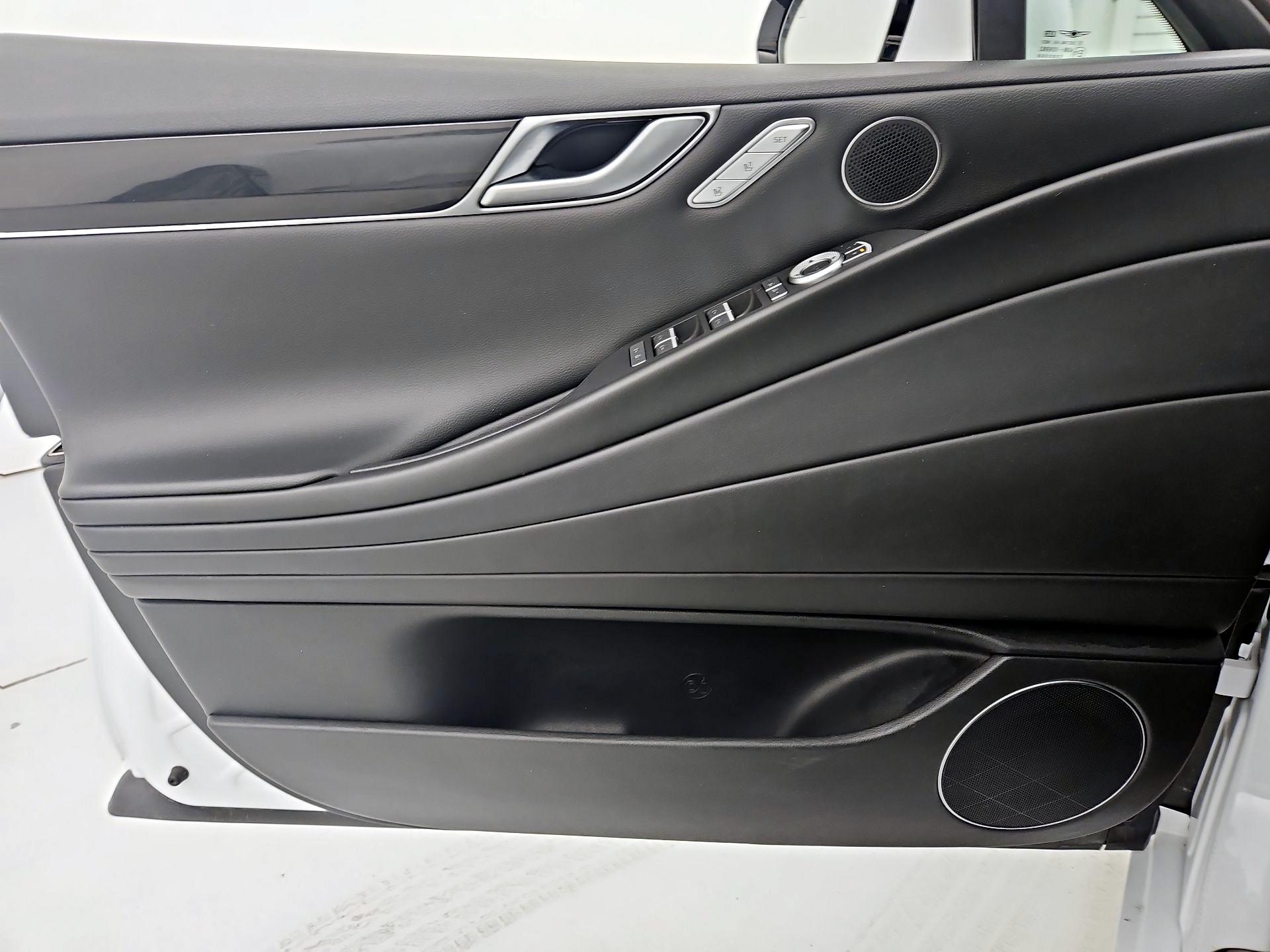 Thumbnail: 2023 Genesis G80 - 12