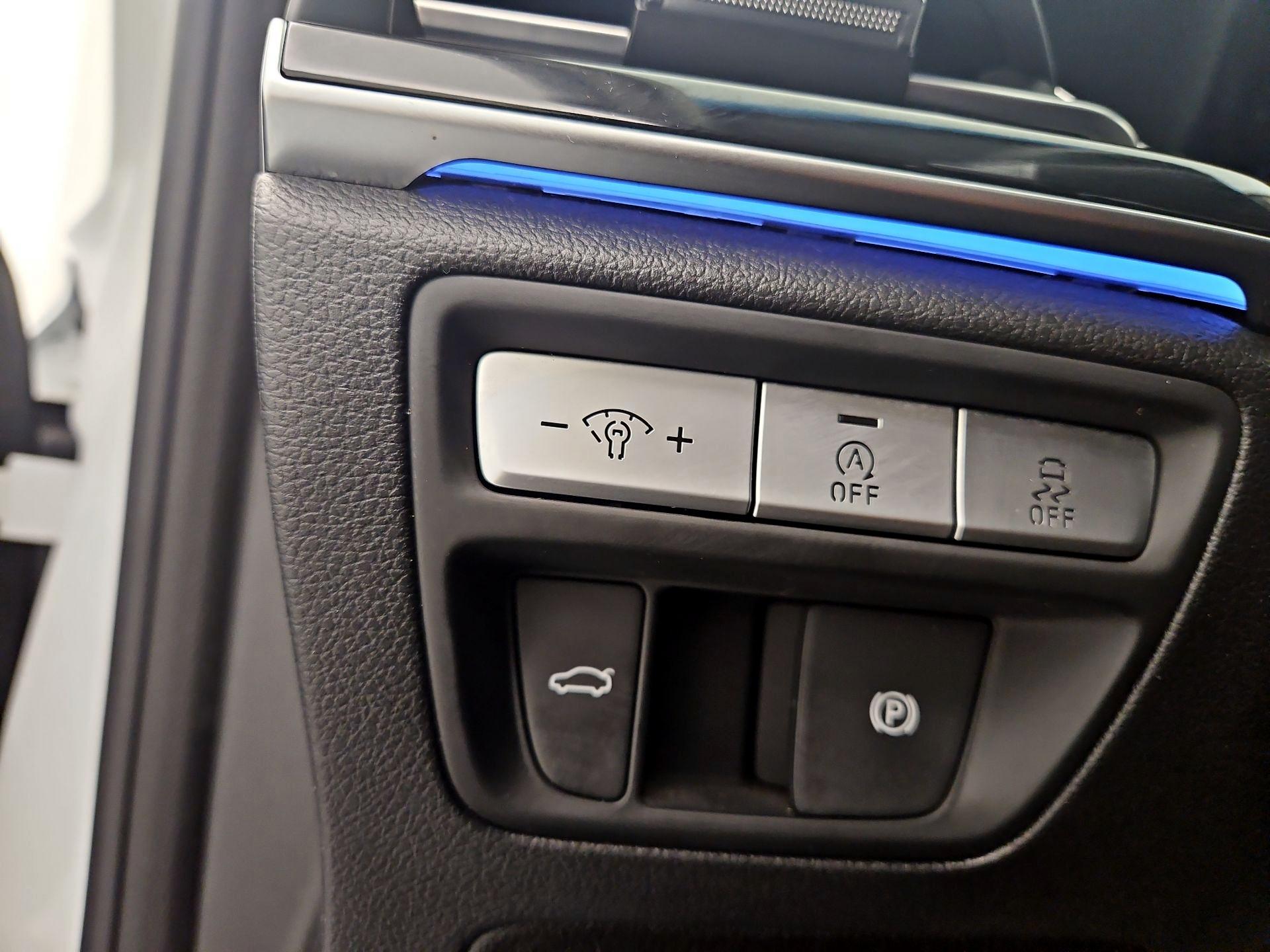 Thumbnail: 2023 Genesis G80 - 13