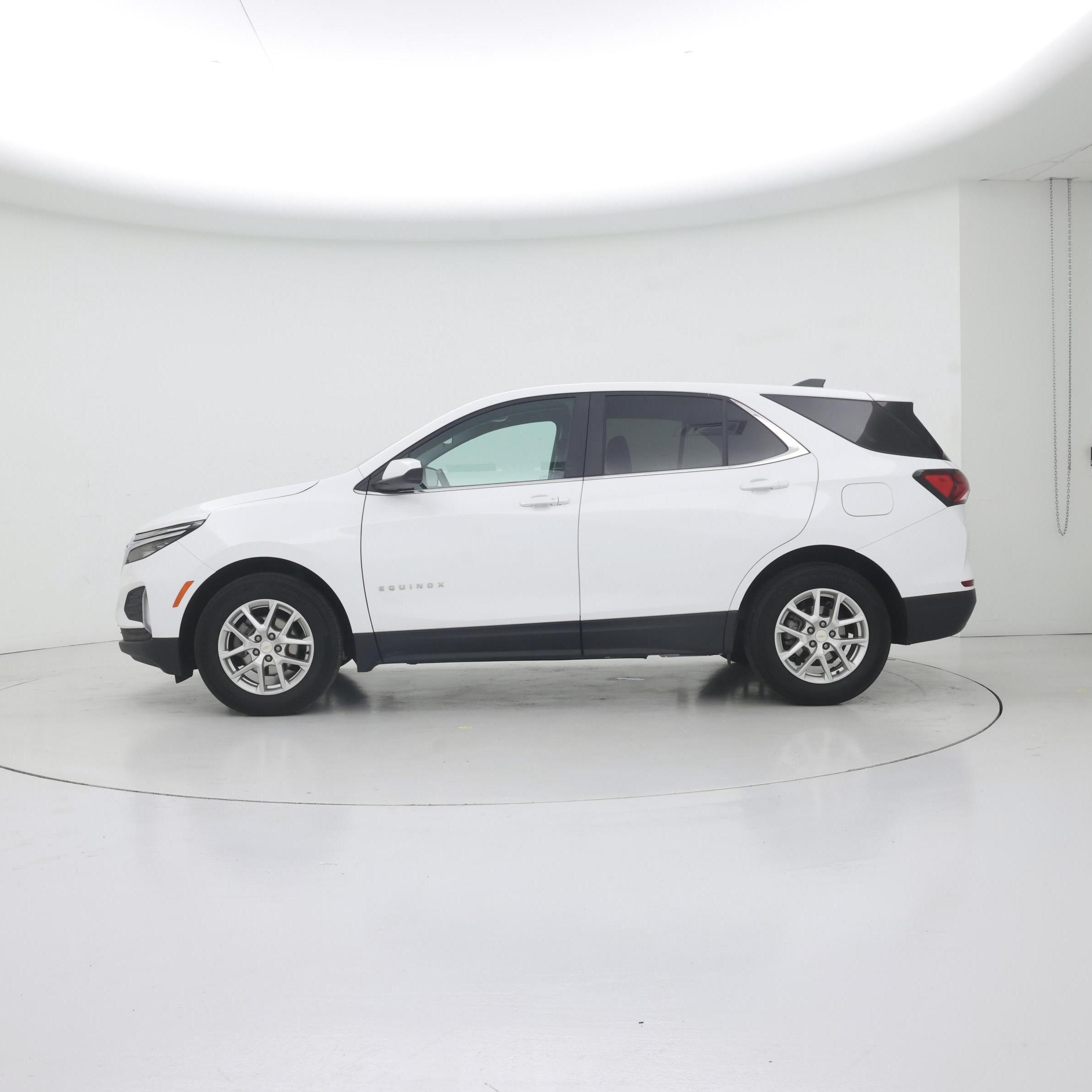 Thumbnail: 2023 Chevrolet Equinox - 3