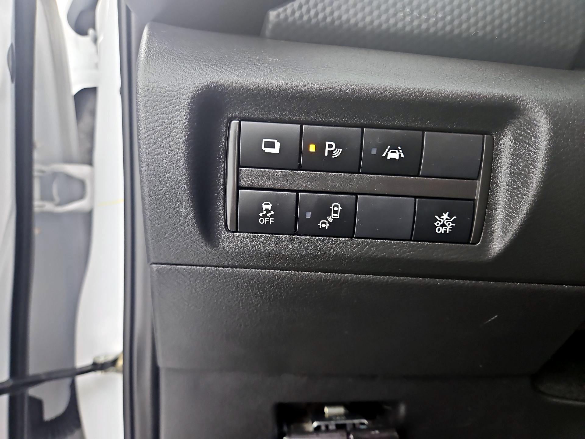 Thumbnail: 2023 Nissan Kicks - 13