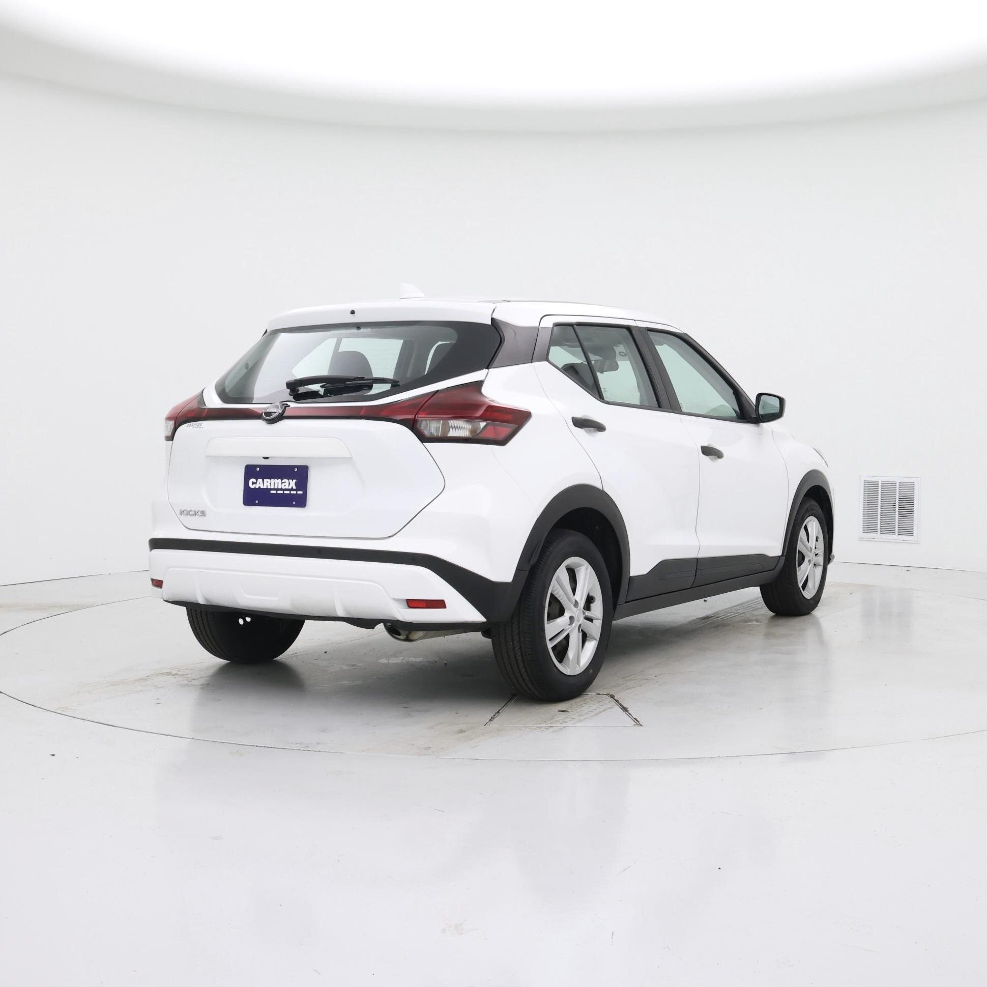 Thumbnail: 2023 Nissan Kicks - 8